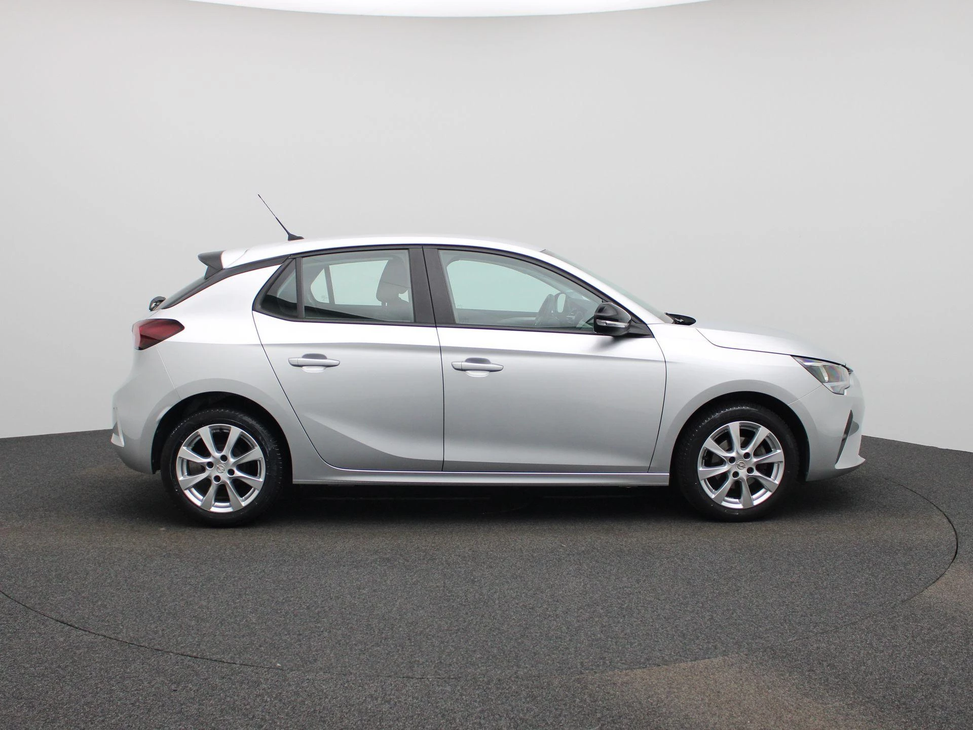 Opel-Corsa-image-5