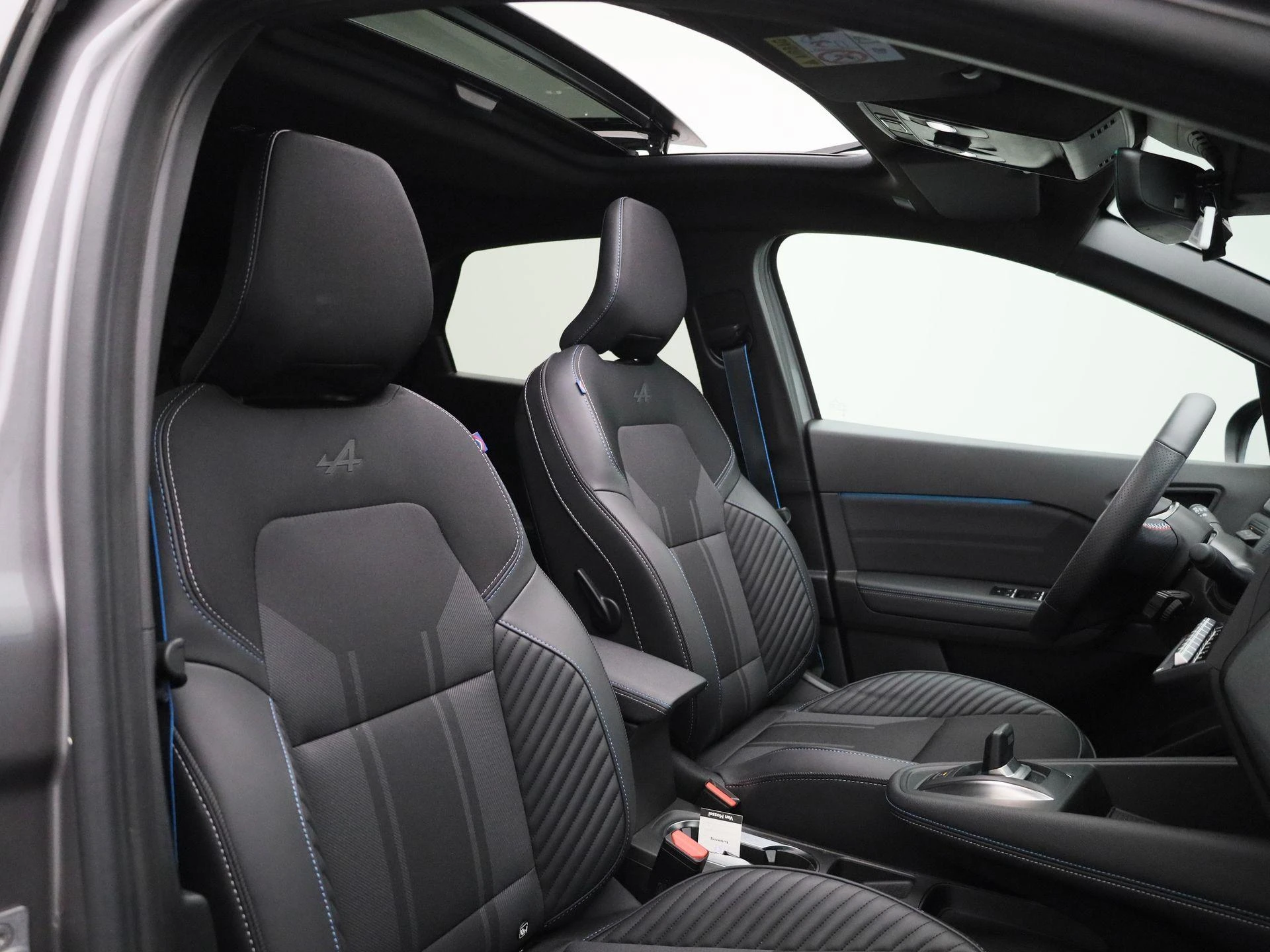 Renault-Captur-image-37