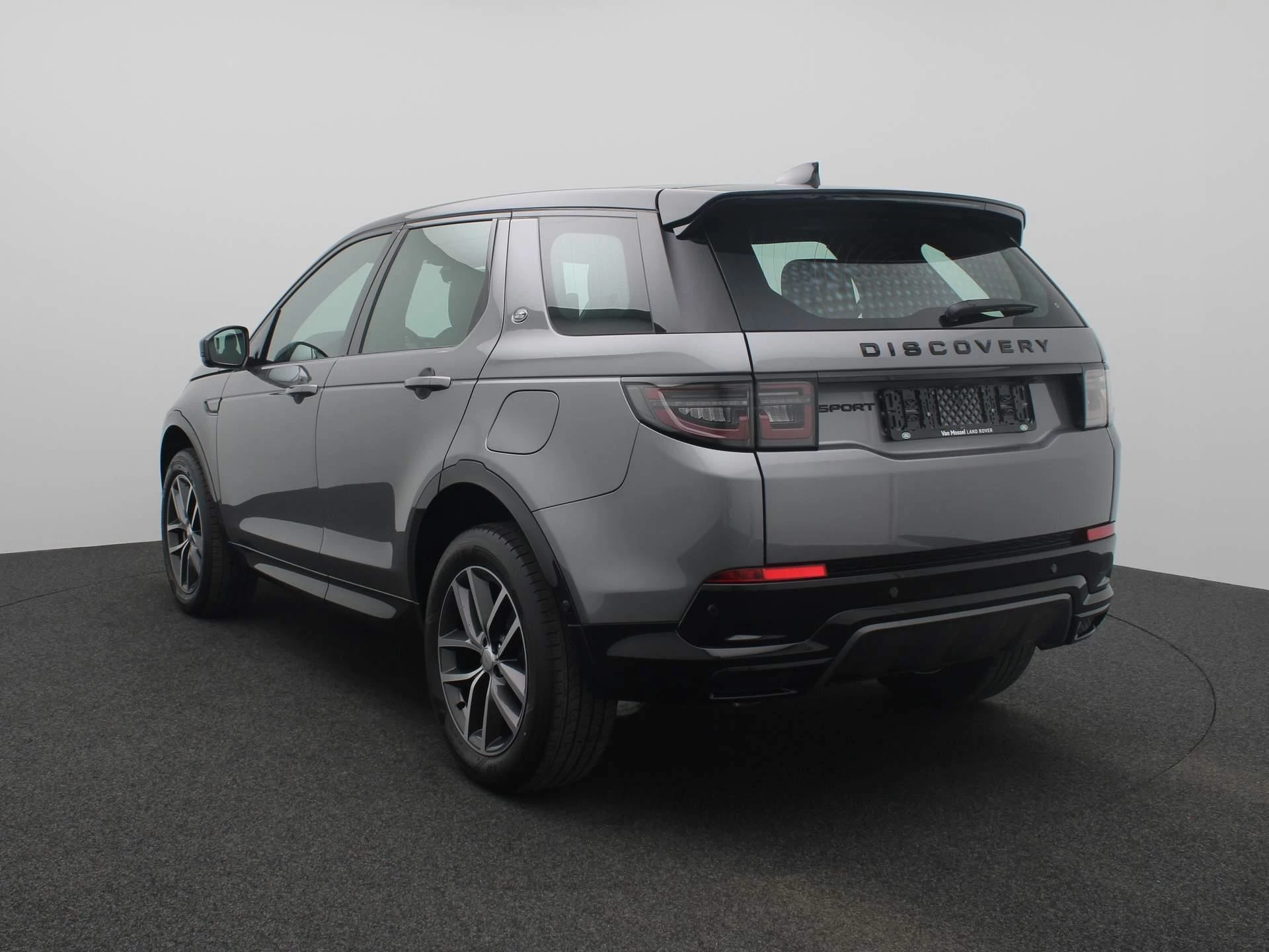 Land Rover-Discovery Sport-image-1