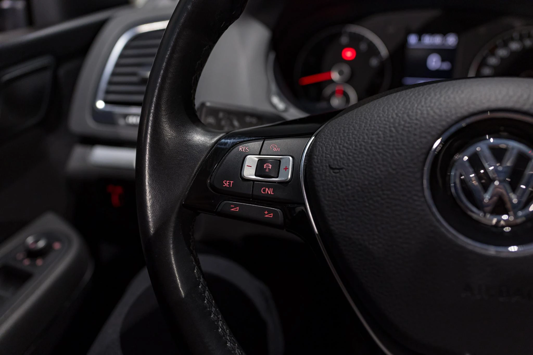 Volkswagen-Sharan-image-25