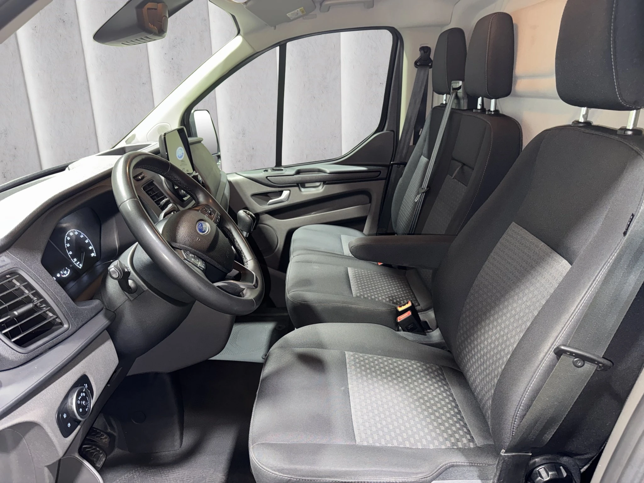 Ford Transit Custom Kastenwagen Trend 280 L1 2.0 l EcoBlue . 6-Gang. Frontantrieb