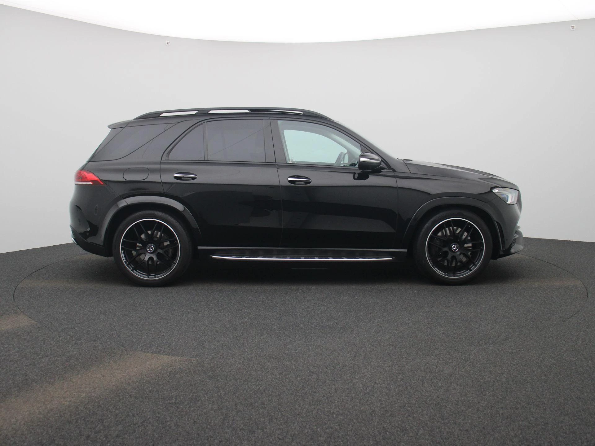 Mercedes-Benz-GLE-image-5
