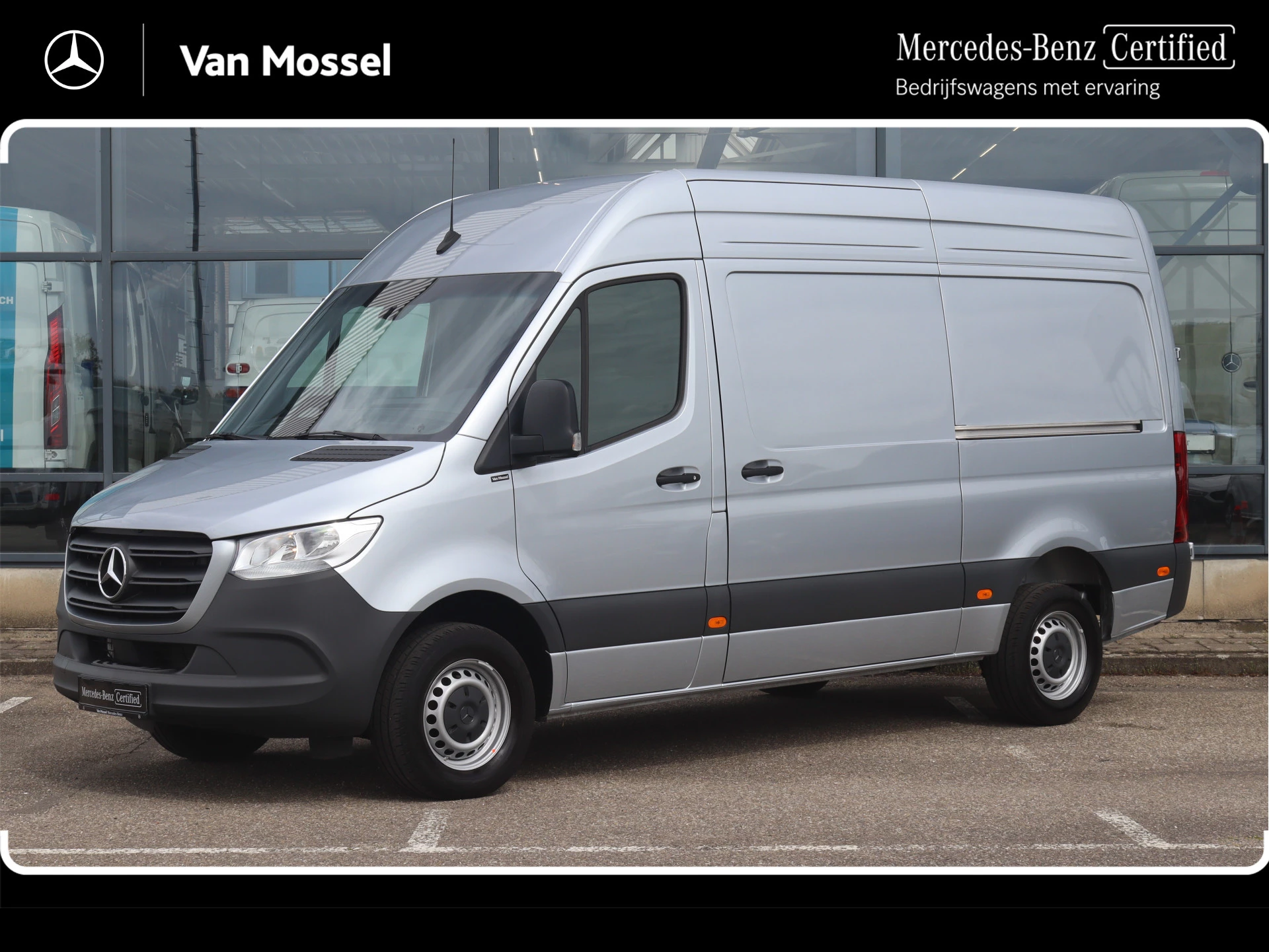 Mercedes-Benz-Sprinter-image-0