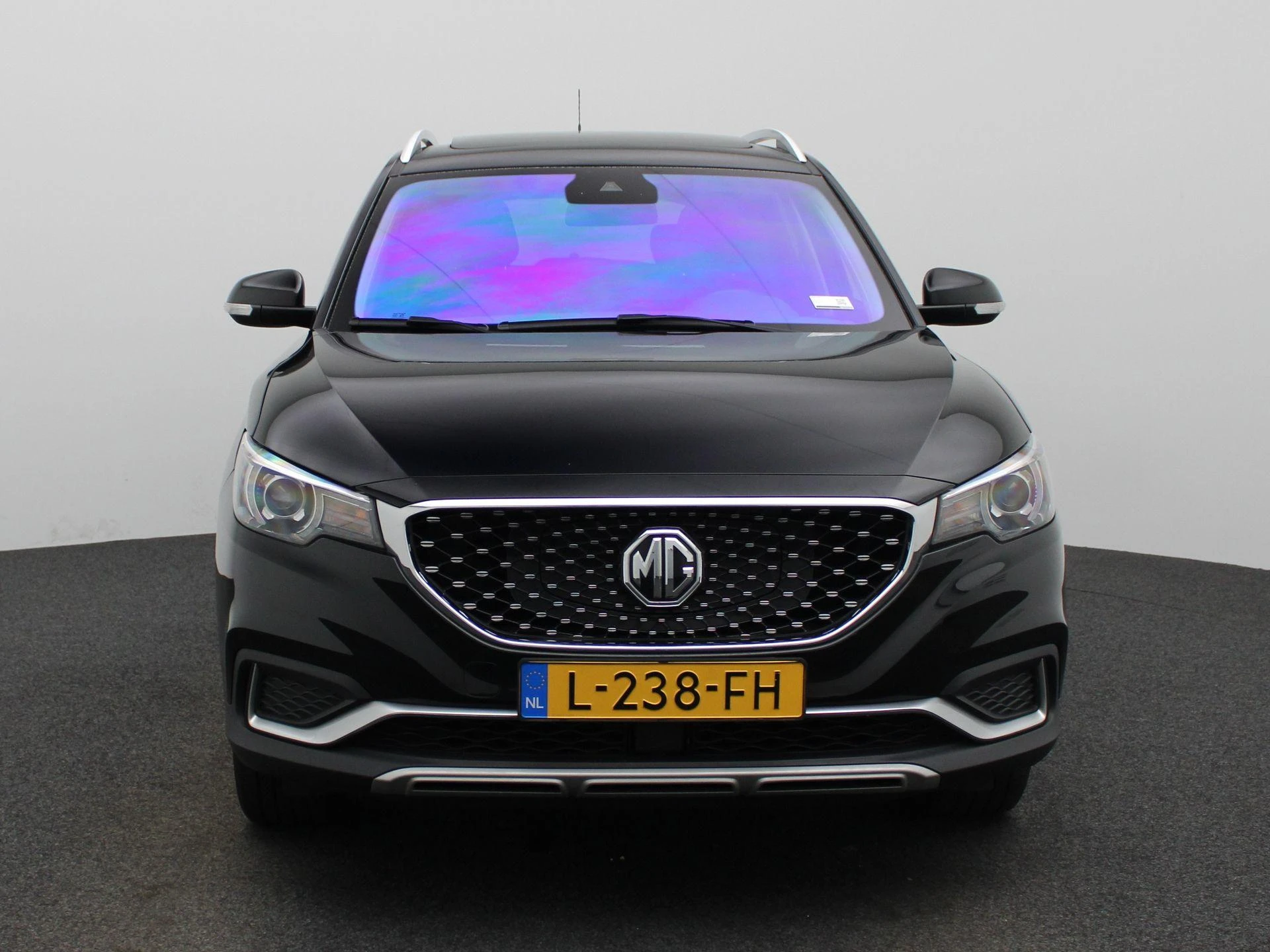 MG-ZS EV-image-2