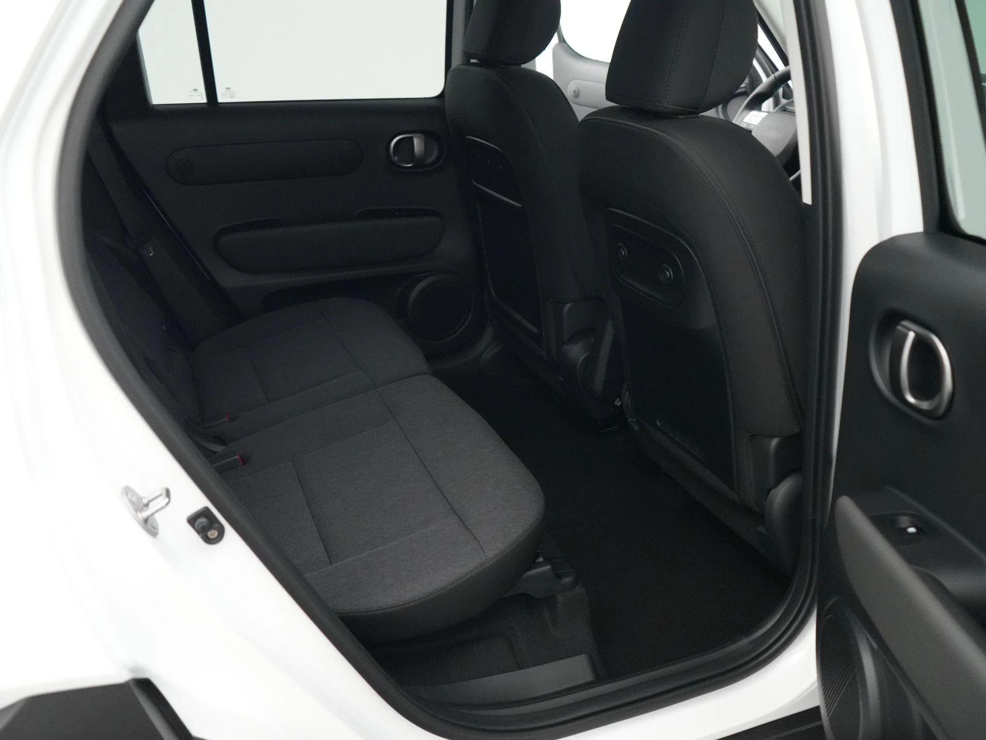 Hyundai-Inster-image-31
