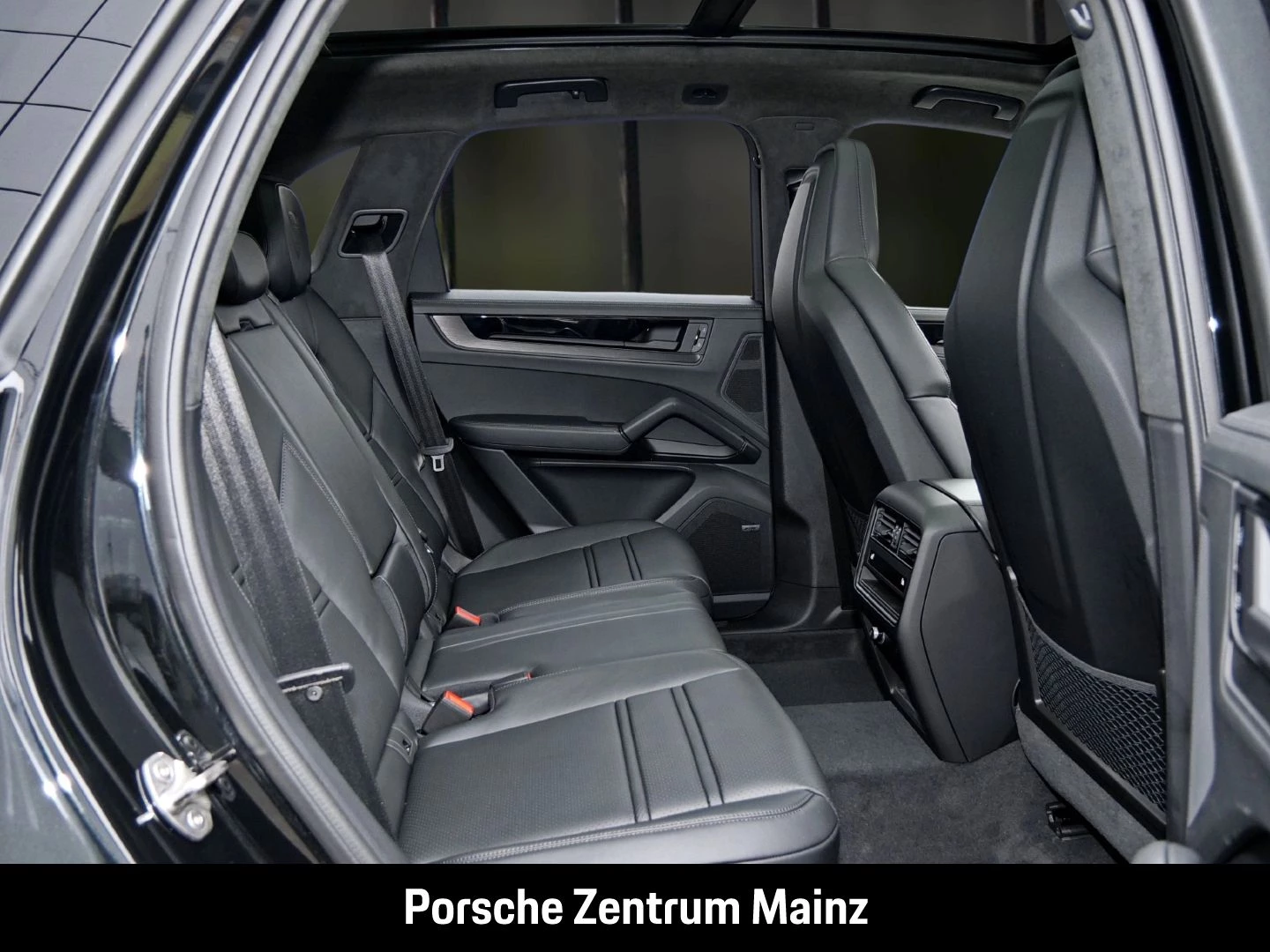 Porsche Cayenne GTS Clubleder HA-Lenkung InnoDrive BOSE gts