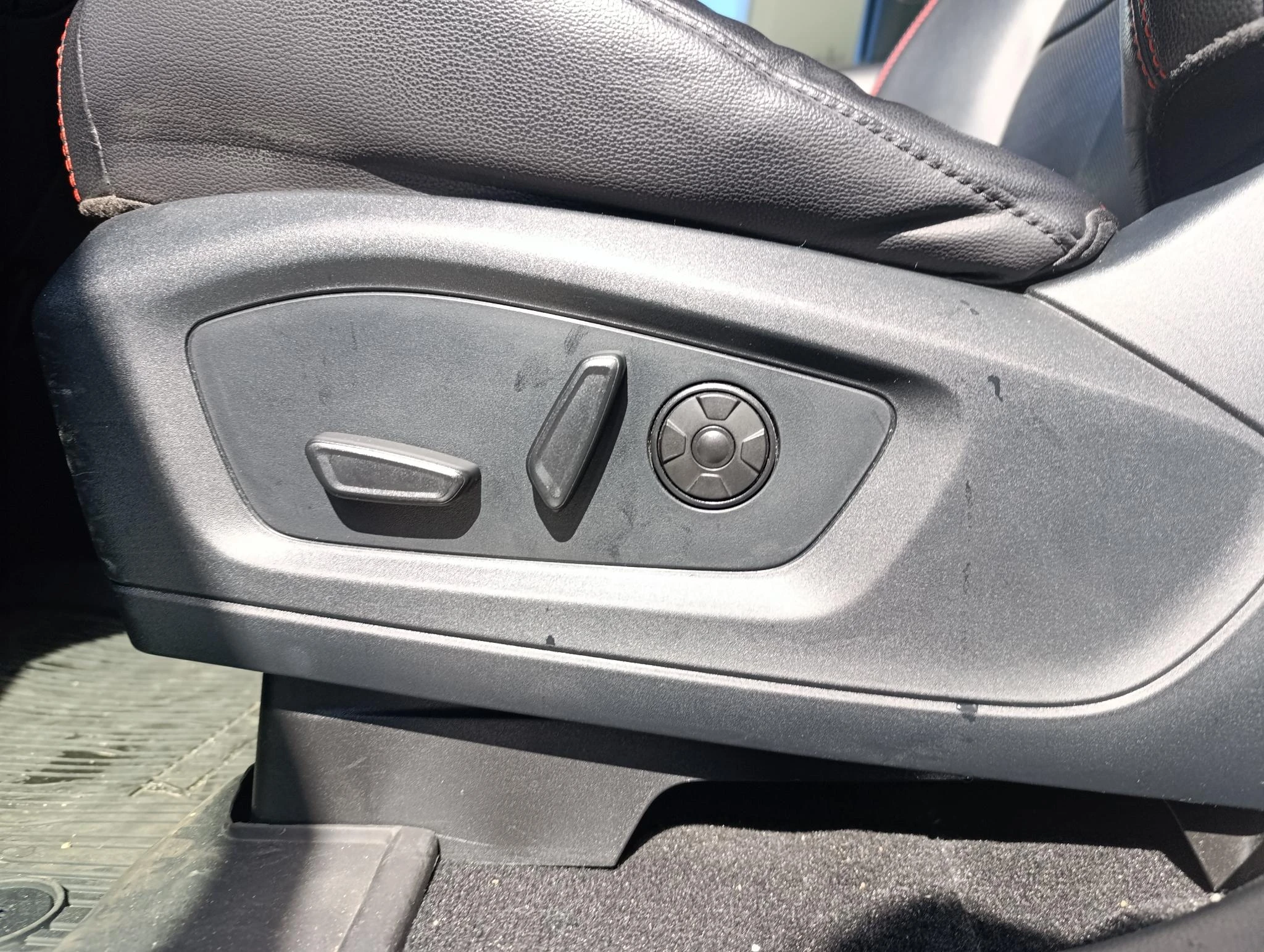 Ford-Explorer-image-23
