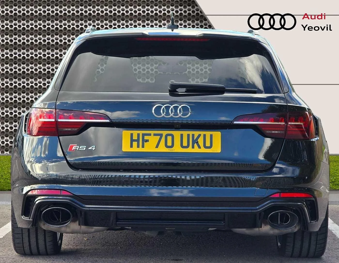 Audi-RS4-image-11