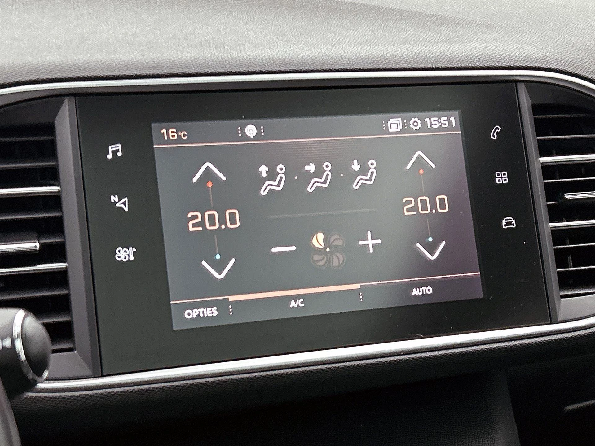 Peugeot-308-image-14