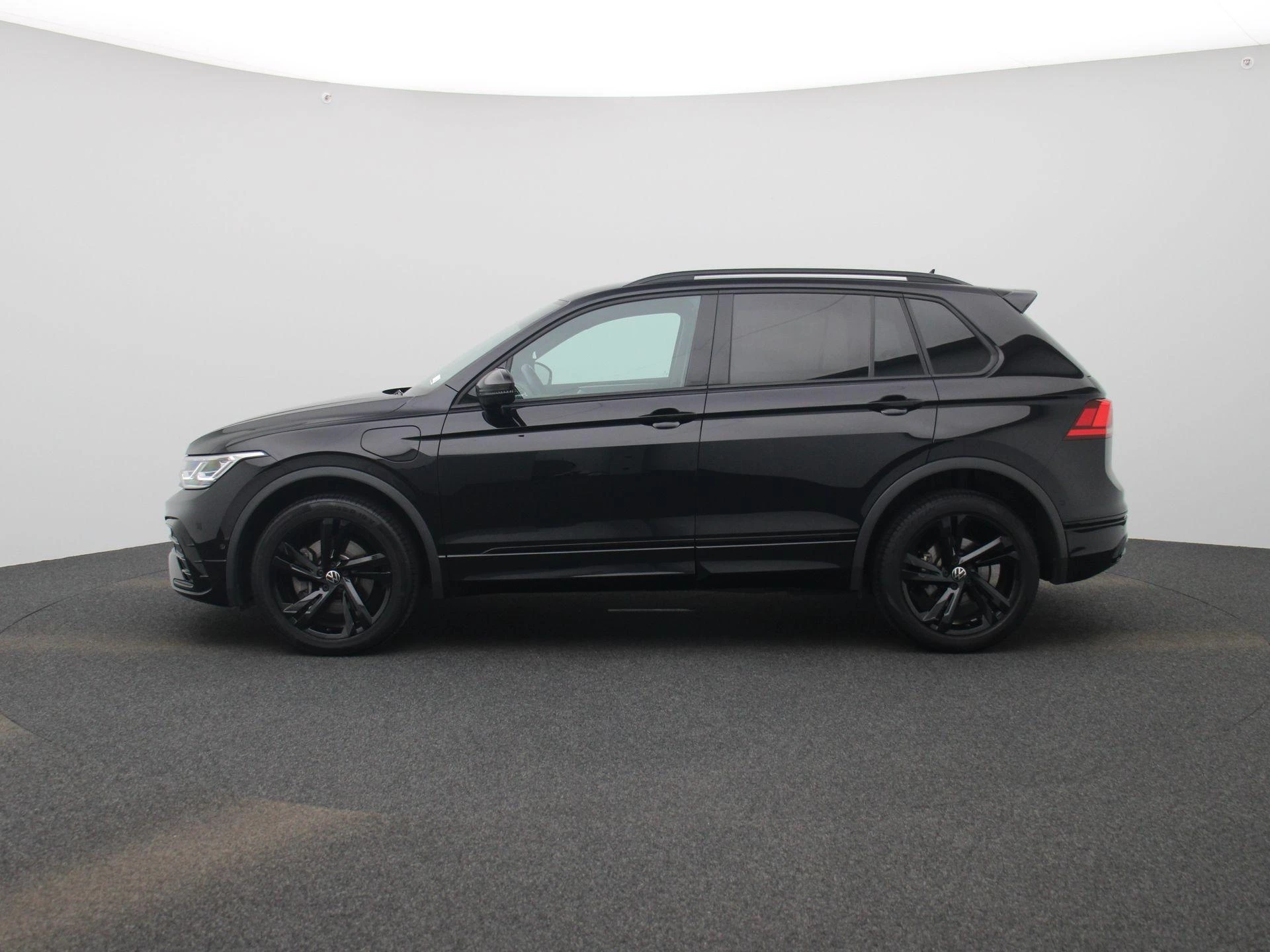 Volkswagen Tiguan 1.4 TSI eHybrid R-Line Business+ 245 PK|