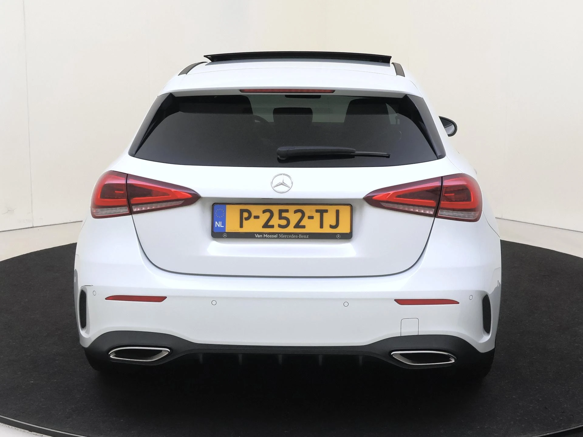 Mercedes-Benz A-Klasse 180 Business Solution AMG