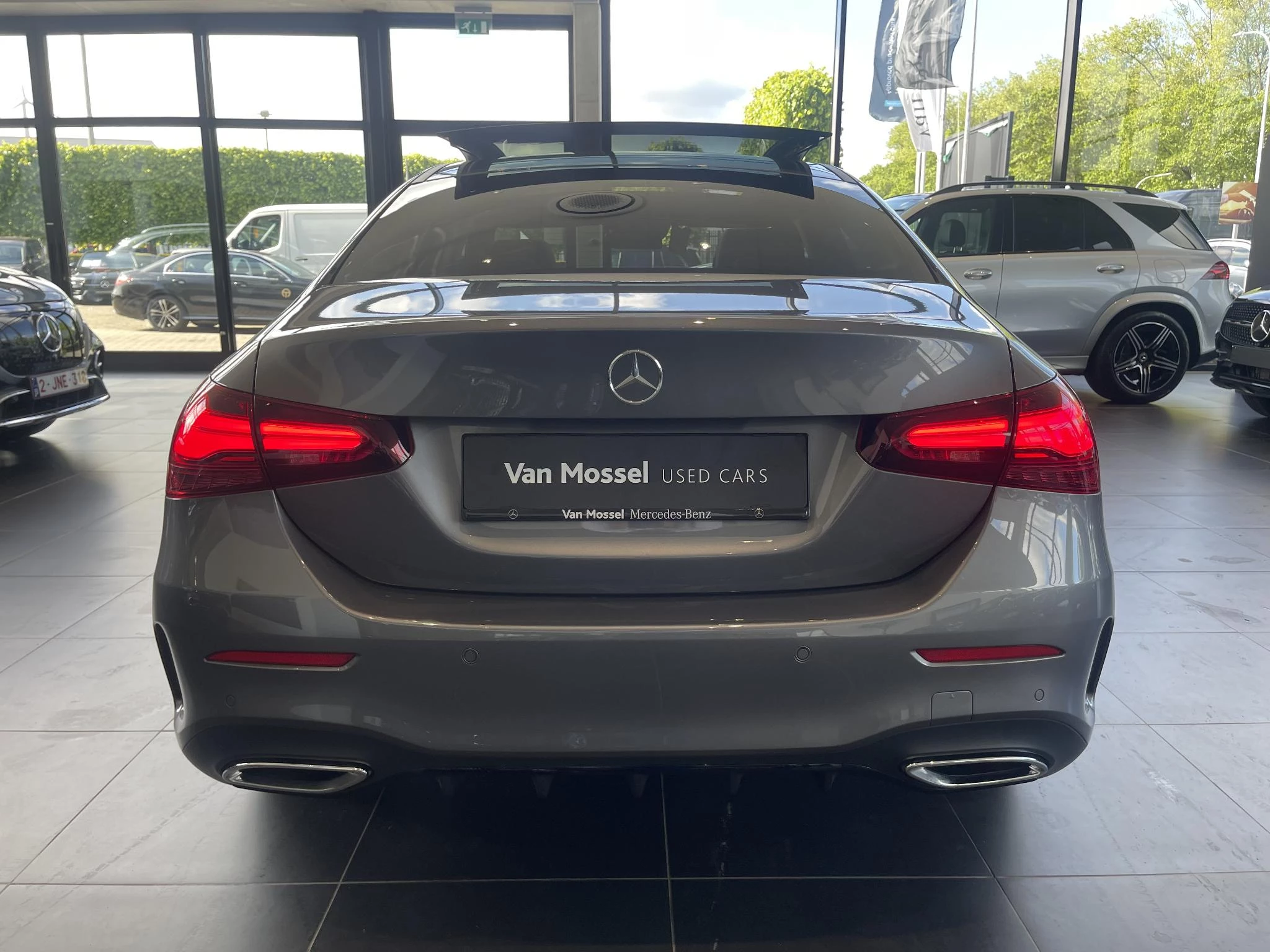 Mercedes-Benz A-Klasse 200 d AMG Line Limousine + PANO DAK + MULTIBEAM + BURMESTER +