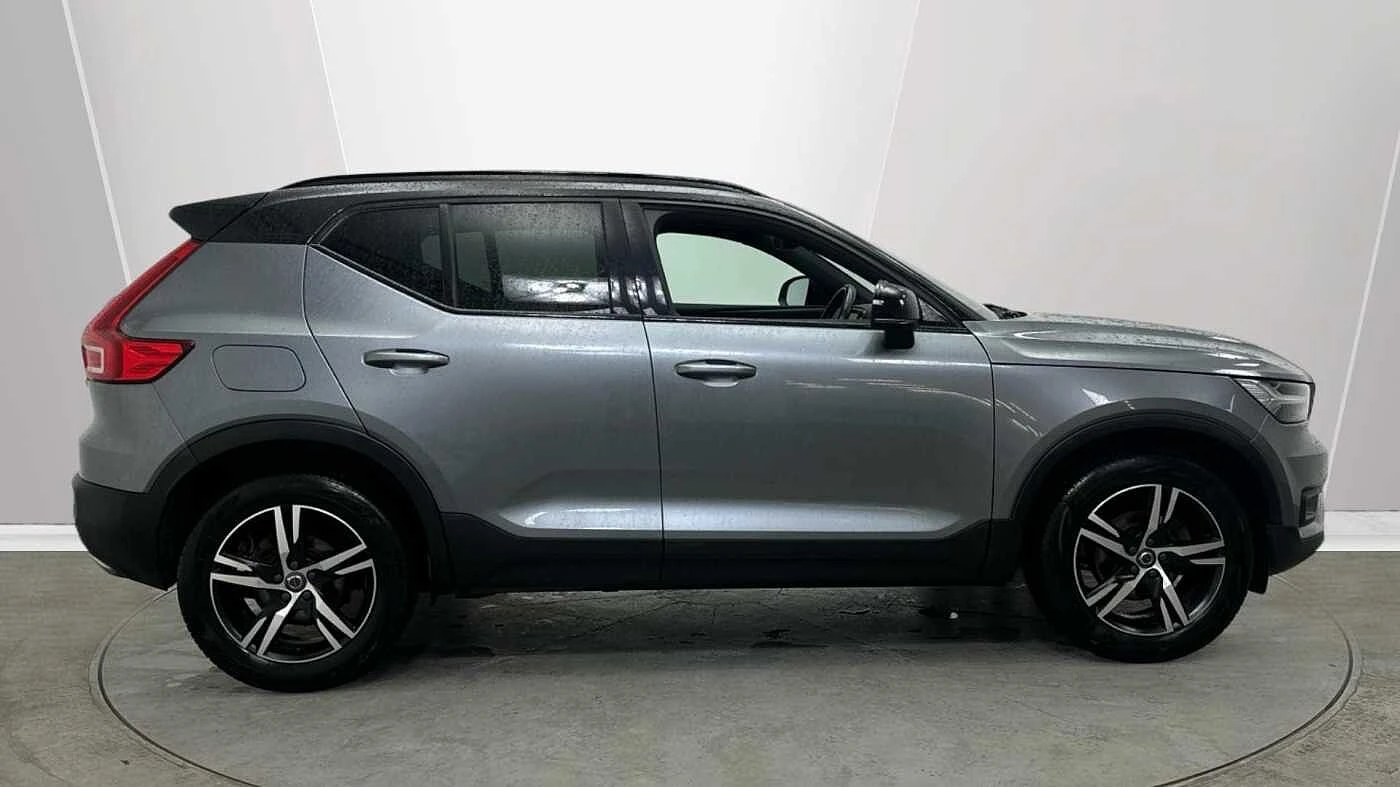 Volvo-XC40-image-2