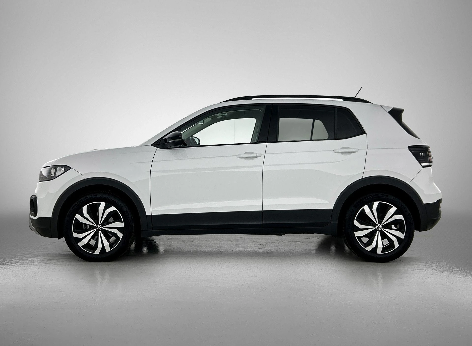 Volkswagen-T-Cross-image-1