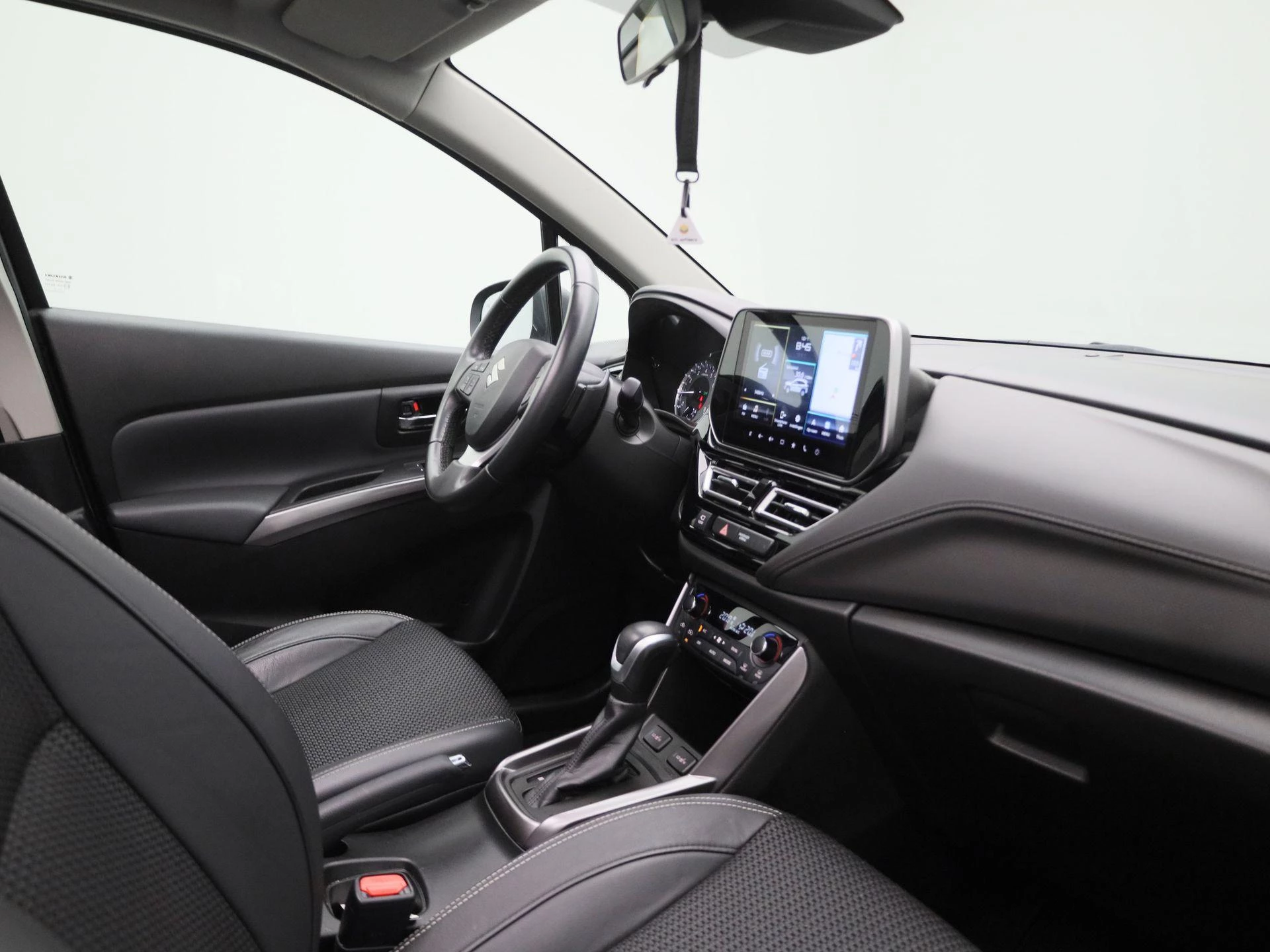 Suzuki-S-Cross-image-30