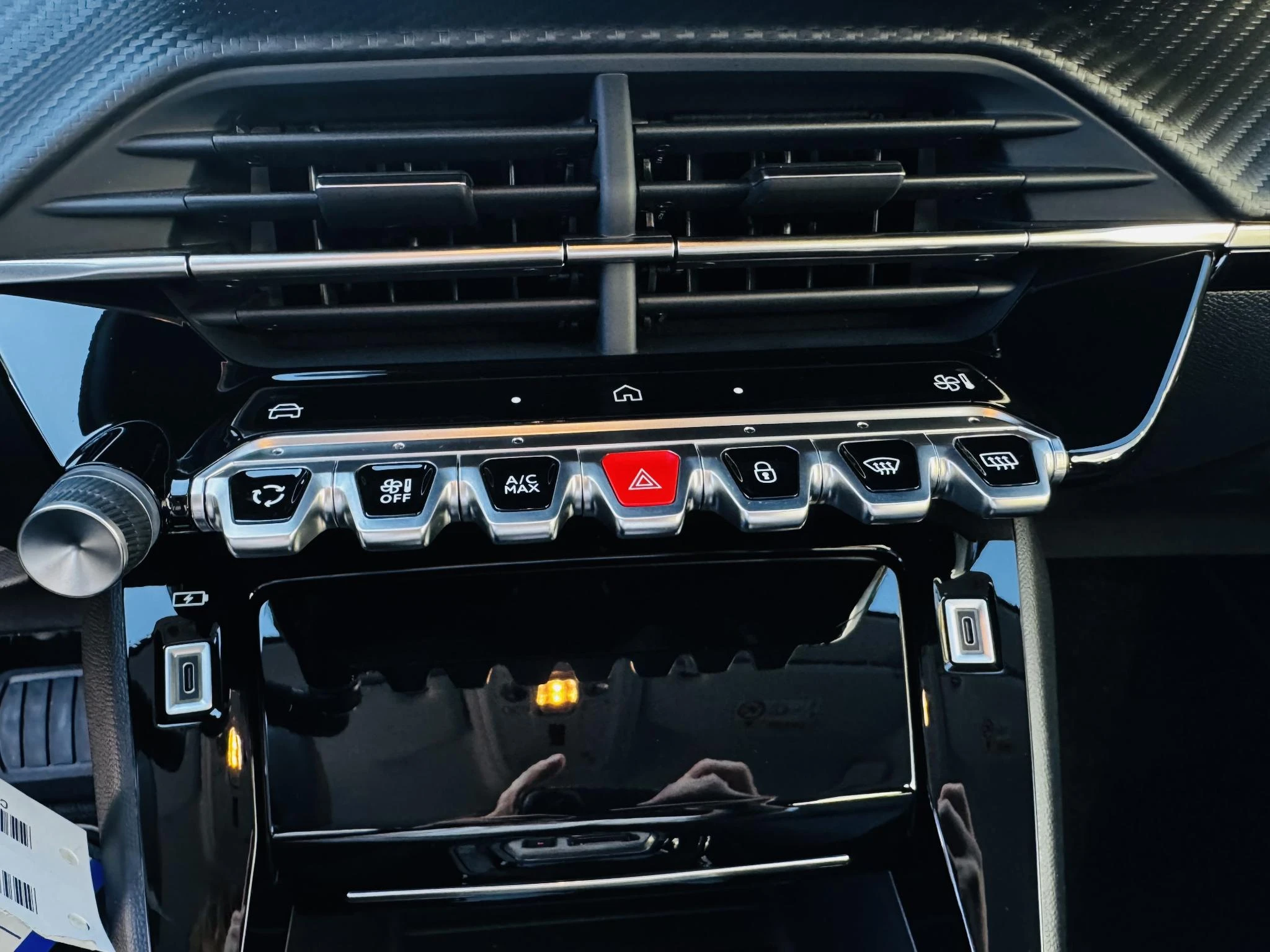Peugeot-208-image-17