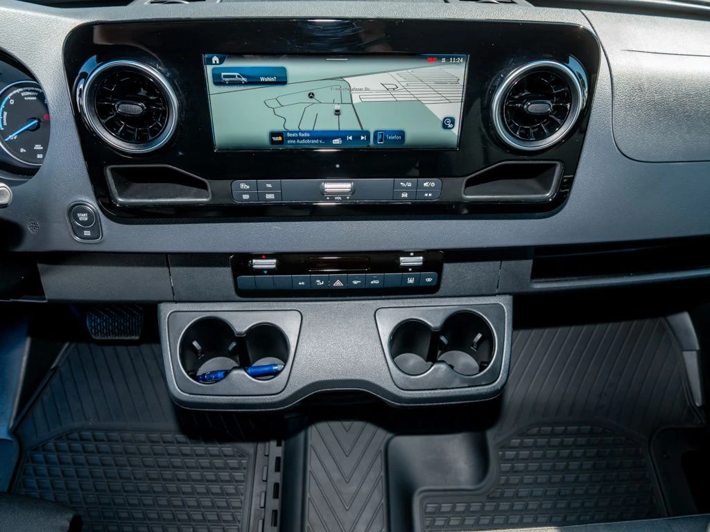 Mercedes-Benz-eSprinter-image-10