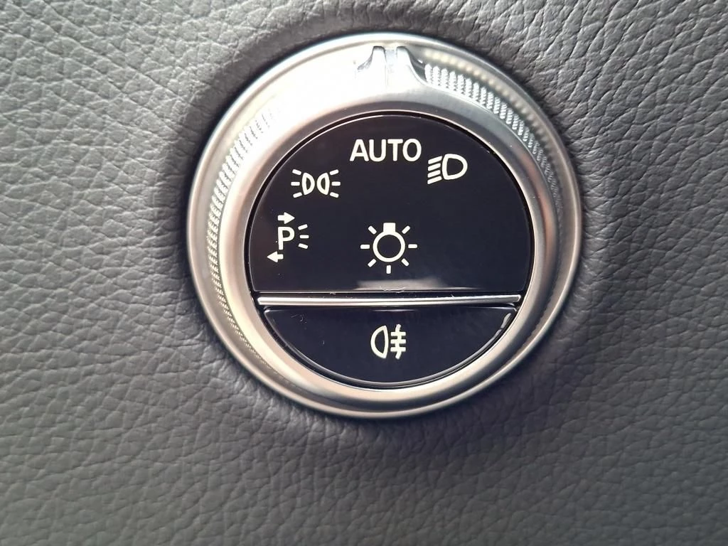 Mercedes-Benz-GLC-image-8