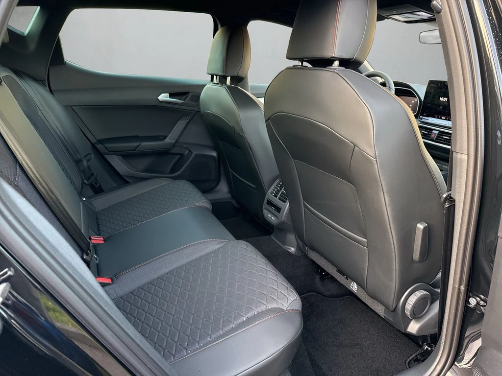 SEAT Leon FR 1.5 eTSI 110 kW 150PS Beats; Winter; Rückfahrkamera