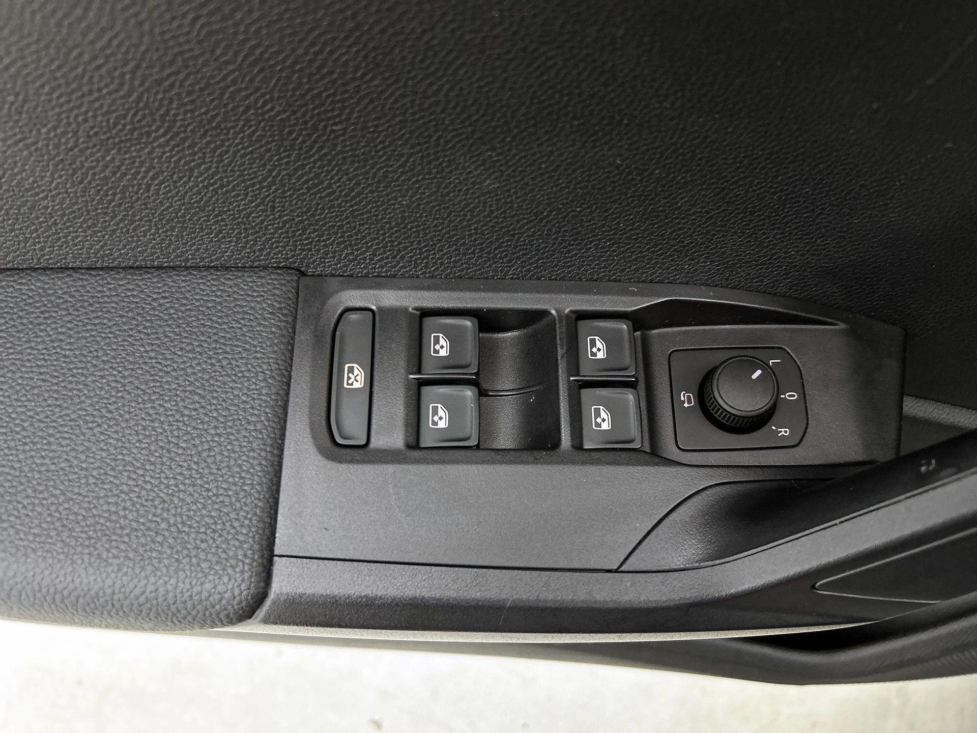 SEAT-Ibiza-image-29