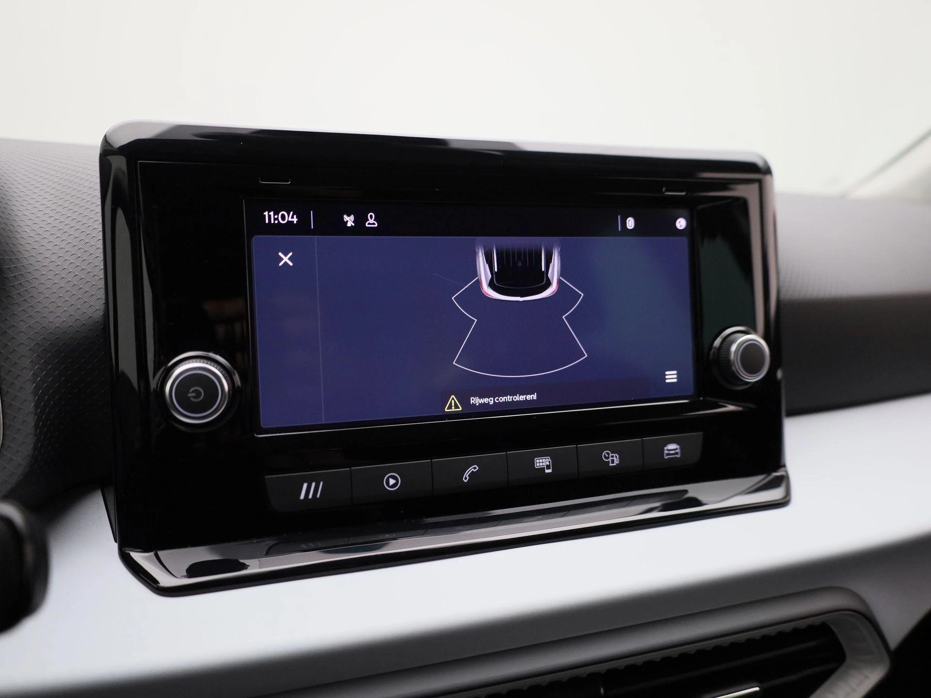 SEAT-Arona-image-28