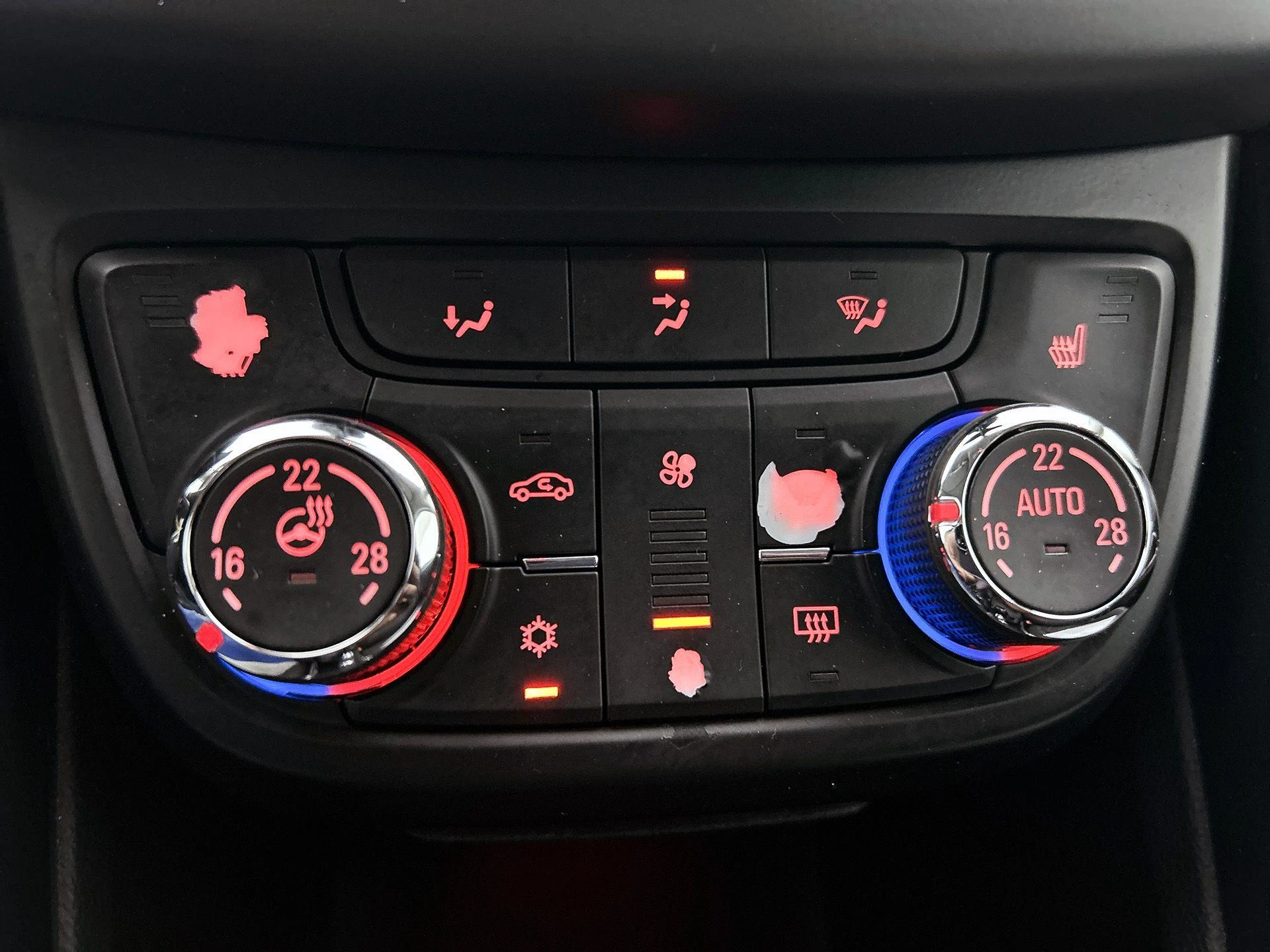 Opel-Zafira Tourer-image-24