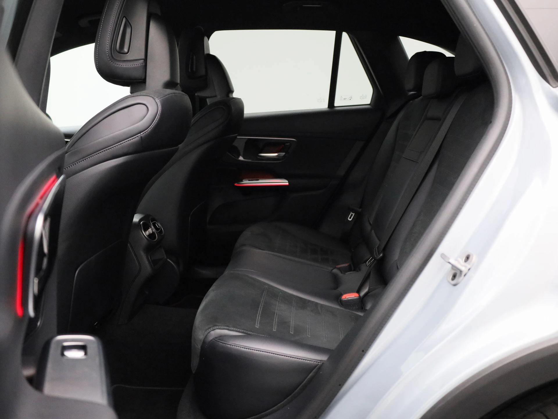Mercedes-Benz-GLC-image-10