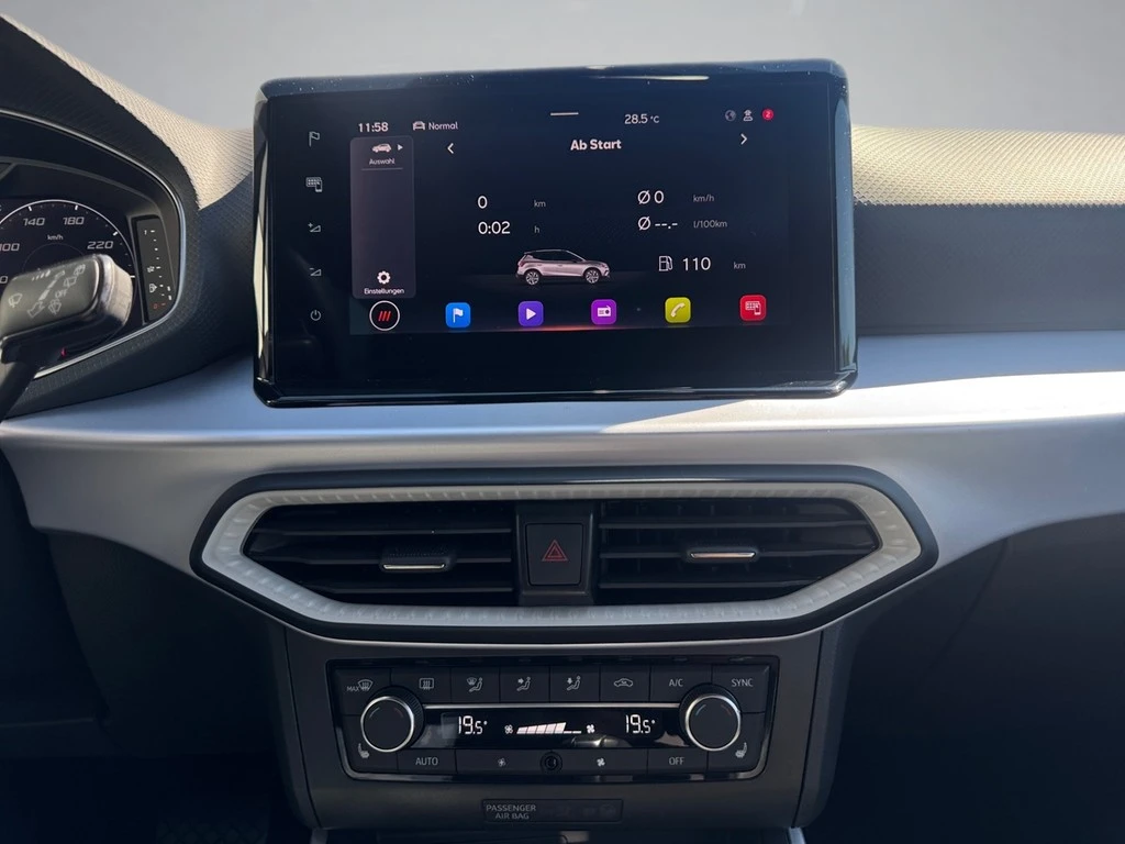 SEAT-Arona-image-8