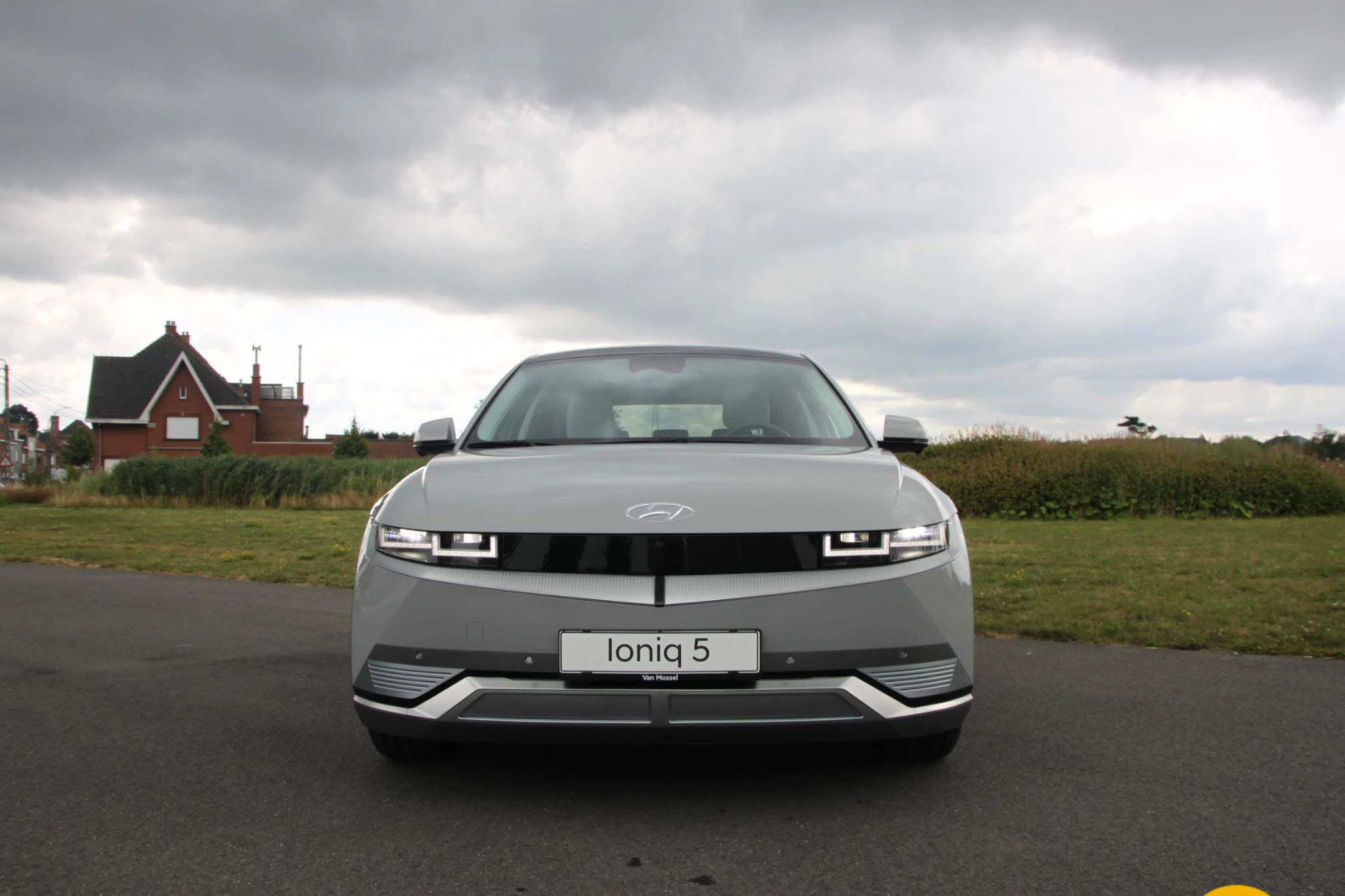 Hyundai-IONIQ 5-image-1