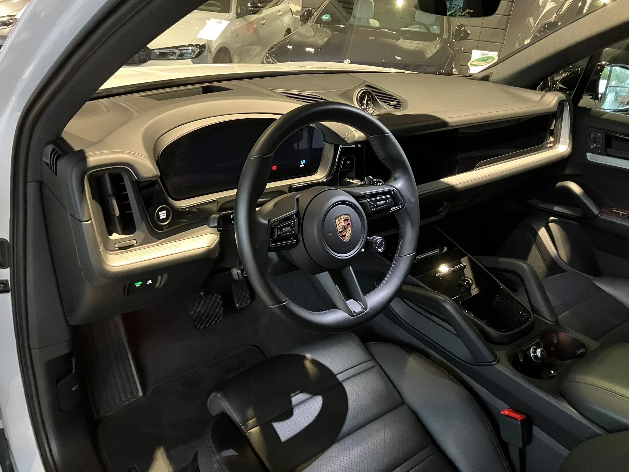 Porsche-Cayenne-image-12