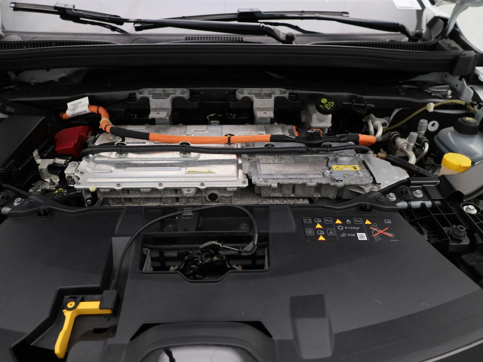 Renault-Megane E-Tech-image-30