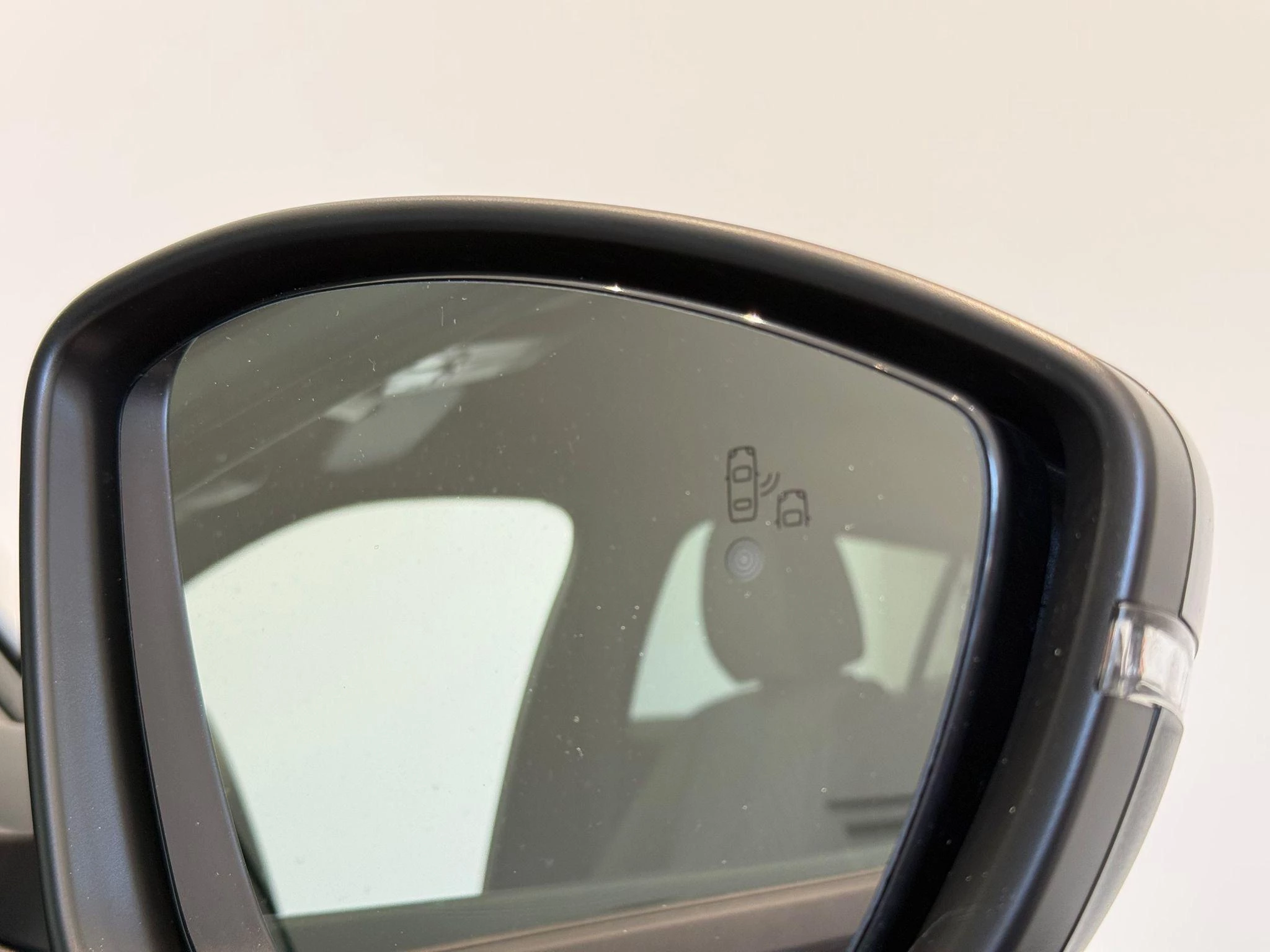 Peugeot-2008-image-6