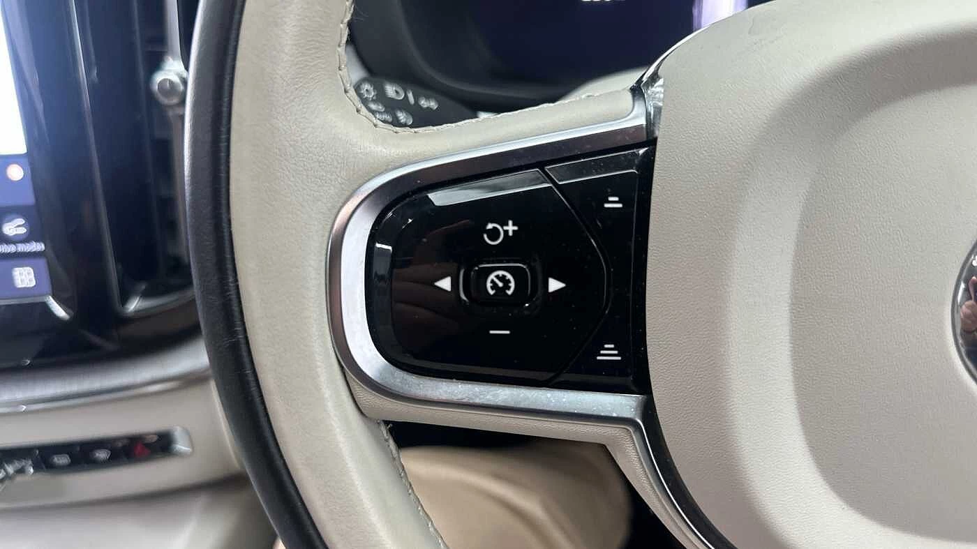 Volvo-XC60-image-23