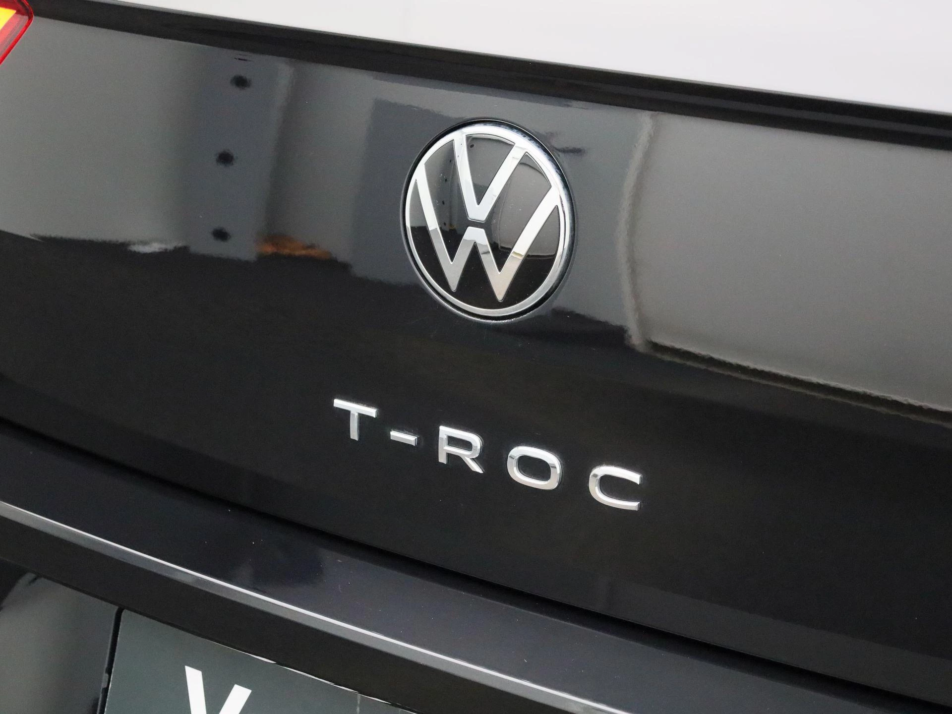 Volkswagen-T-Roc-image-43