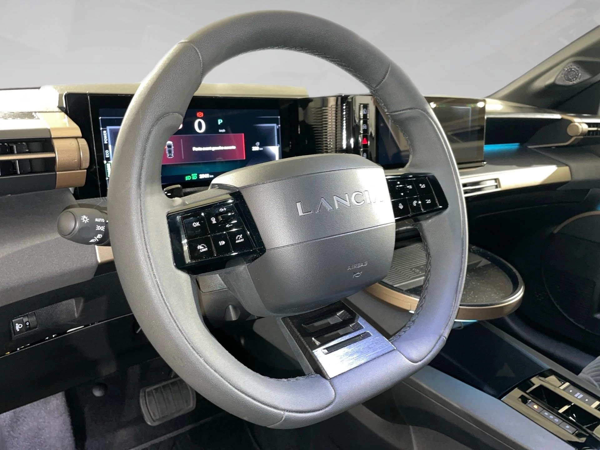 Lancia-Ypsilon-image-7