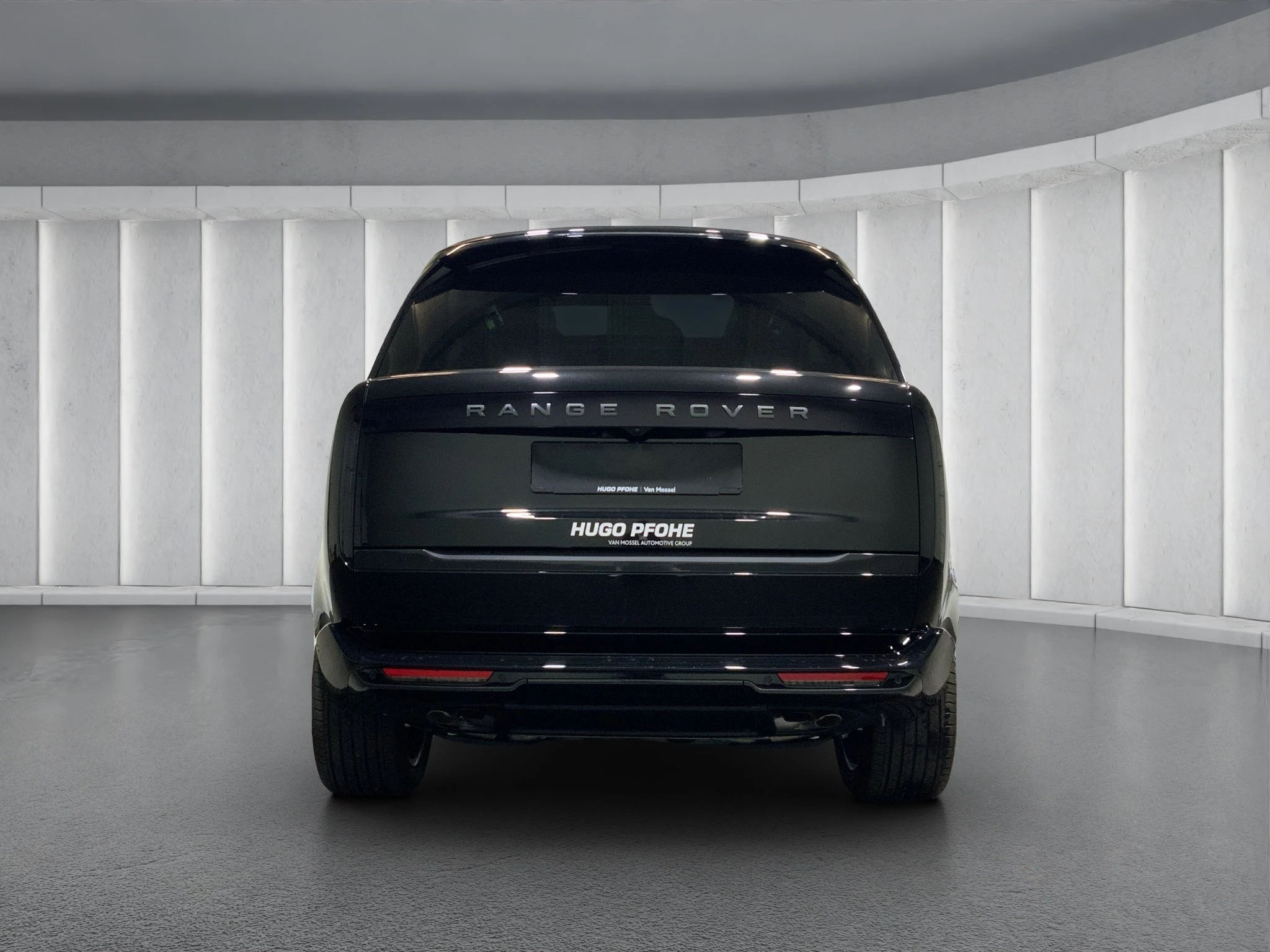 Land Rover-Range Rover-image-2