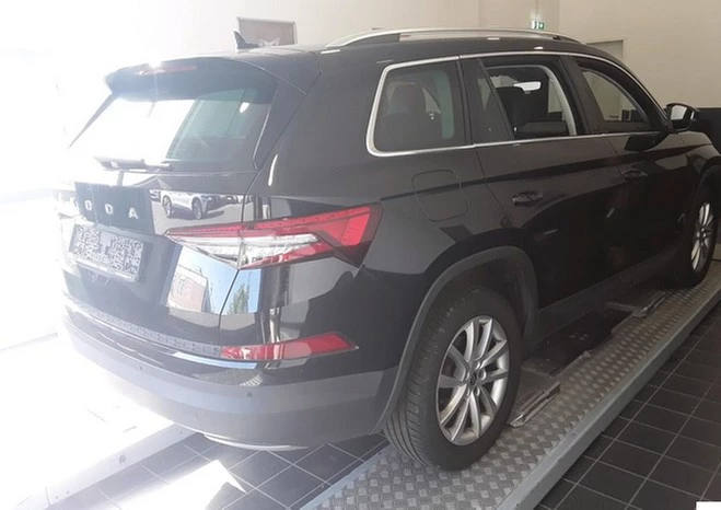 Škoda Kodiaq 1.5 TSI DSG Style 7Sitzer, AHK, RFK, Navi., ACC, Matrix-LED,