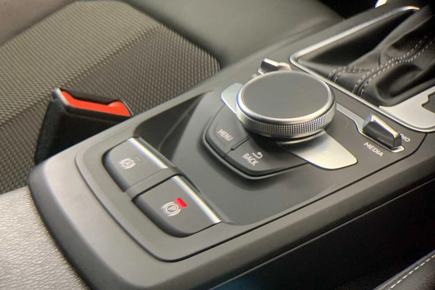 Audi-Q2-image-28