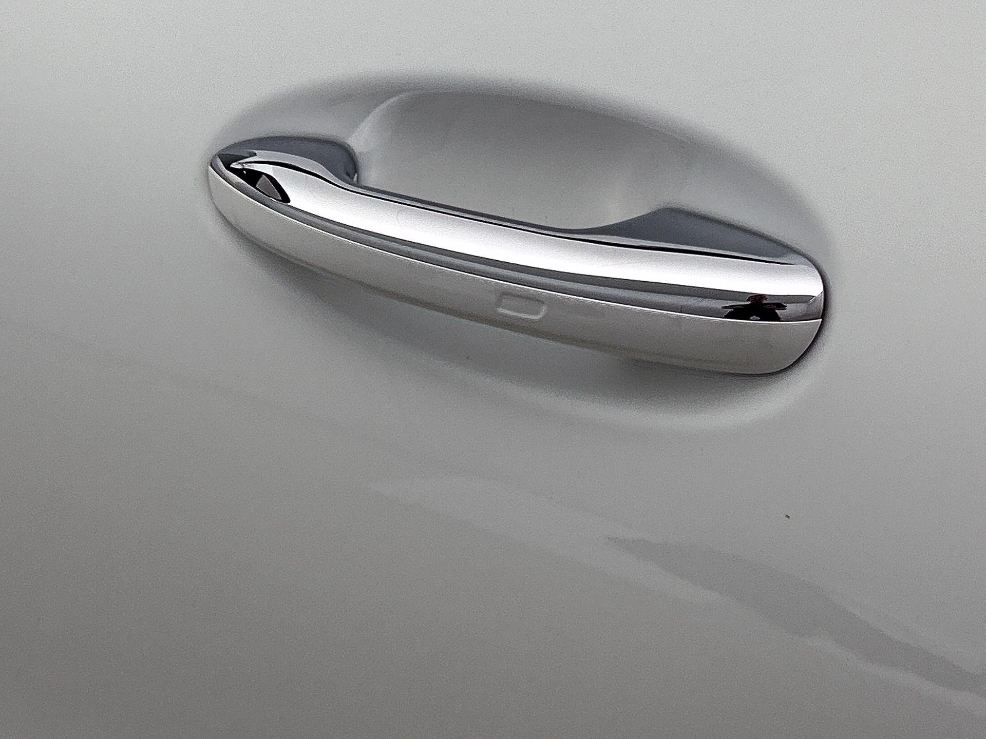 Mercedes-Benz-GLC-image-31