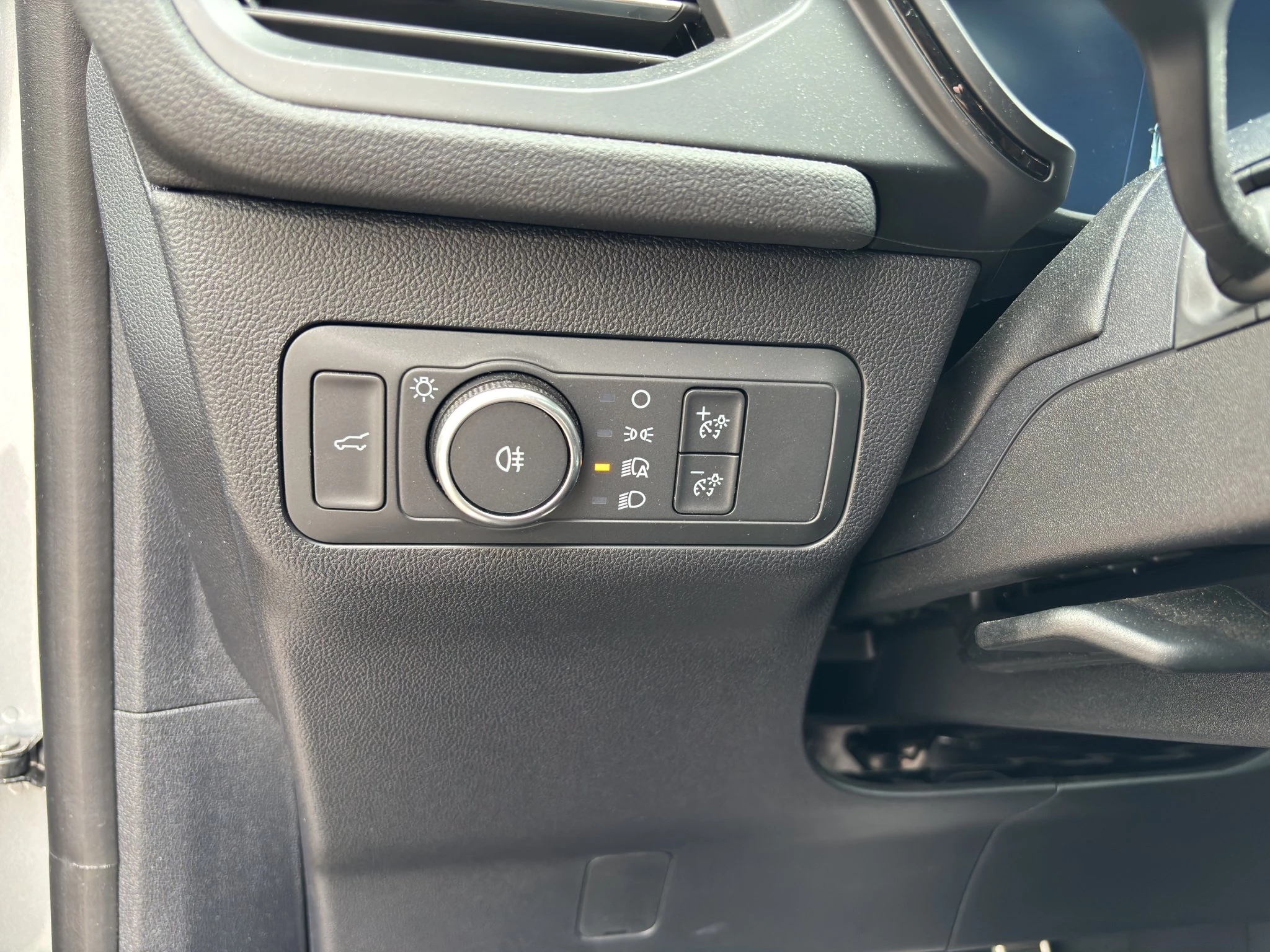 Ford Kuga ST-Line X Aut.*PANO*AHK*360GRAD*LED-MATRIX*NAVI*GRA*WINTER-PKT.