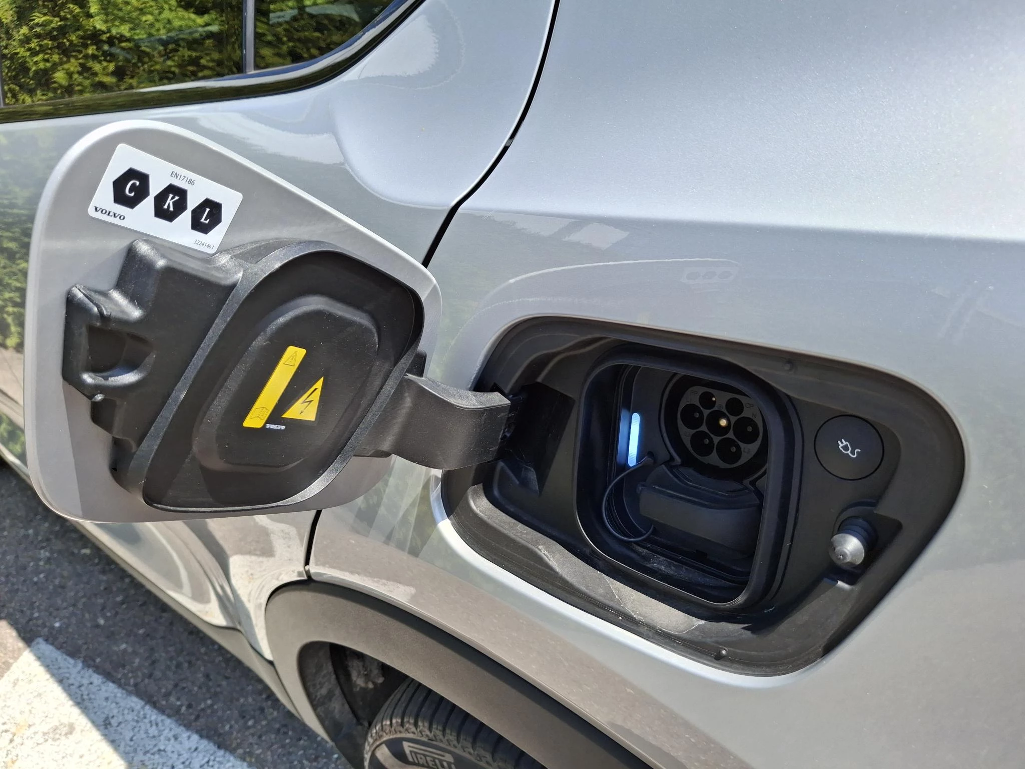 Volvo-EC40-image-22