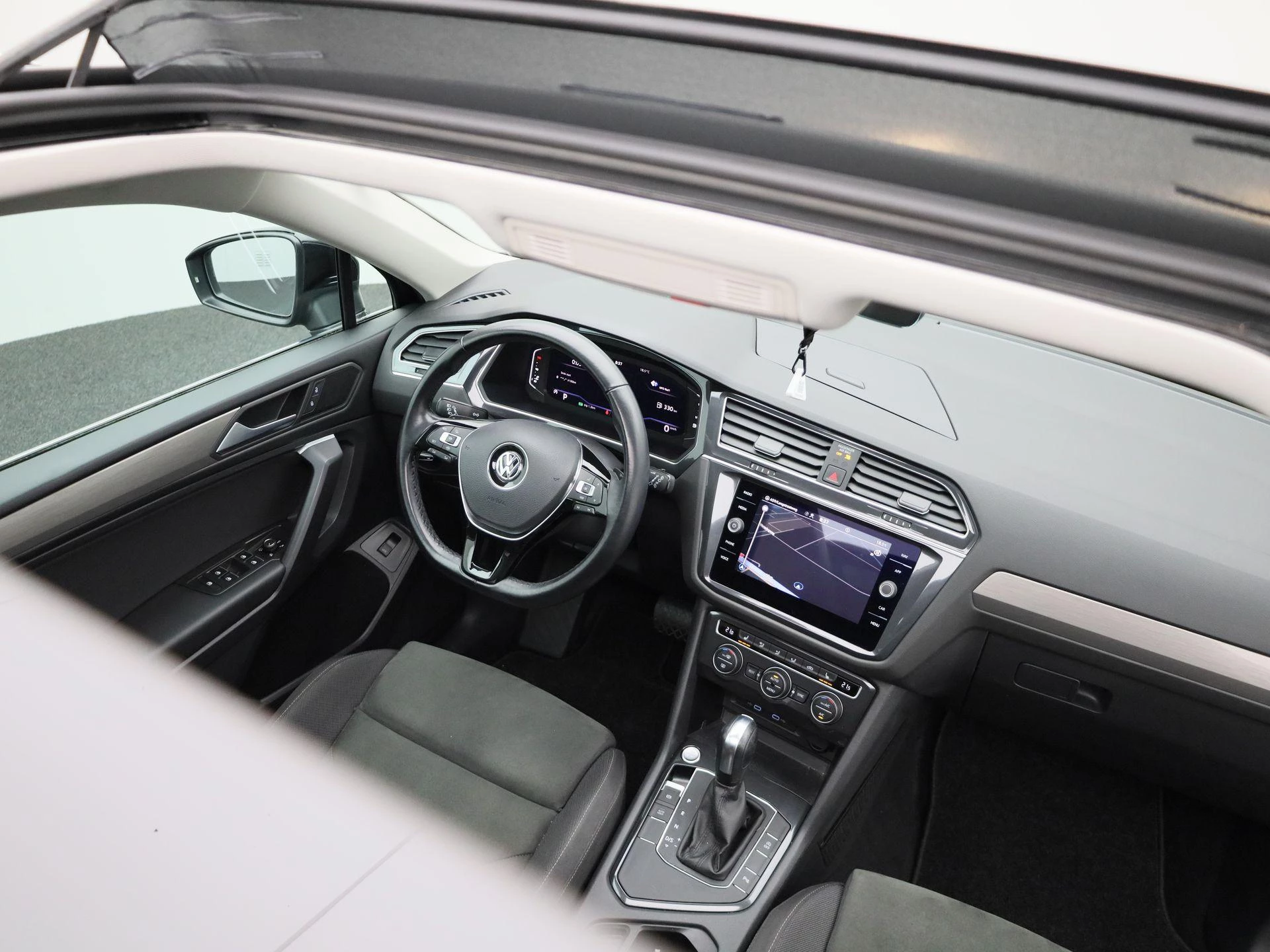 Volkswagen-Tiguan Allspace-image-33