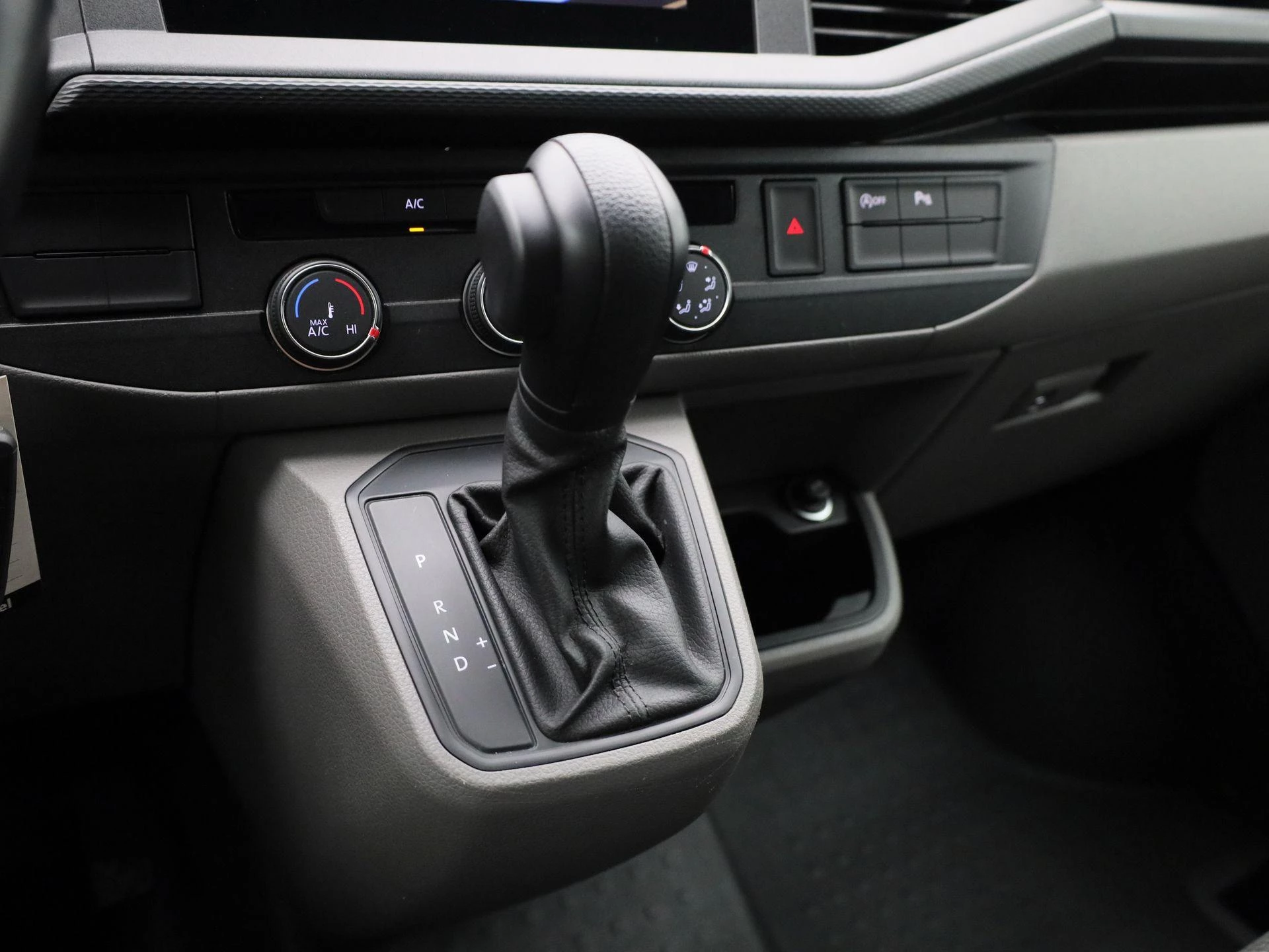 Volkswagen Transporter 2.0 TDI L1H1 150PK