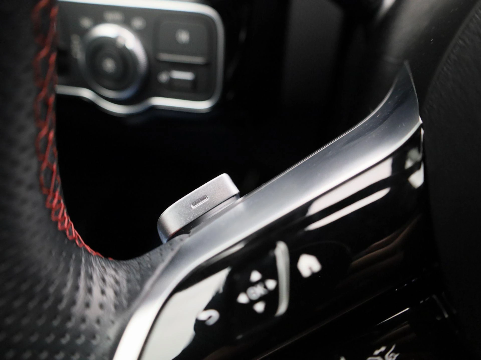 Mercedes-Benz-CLA-image-22