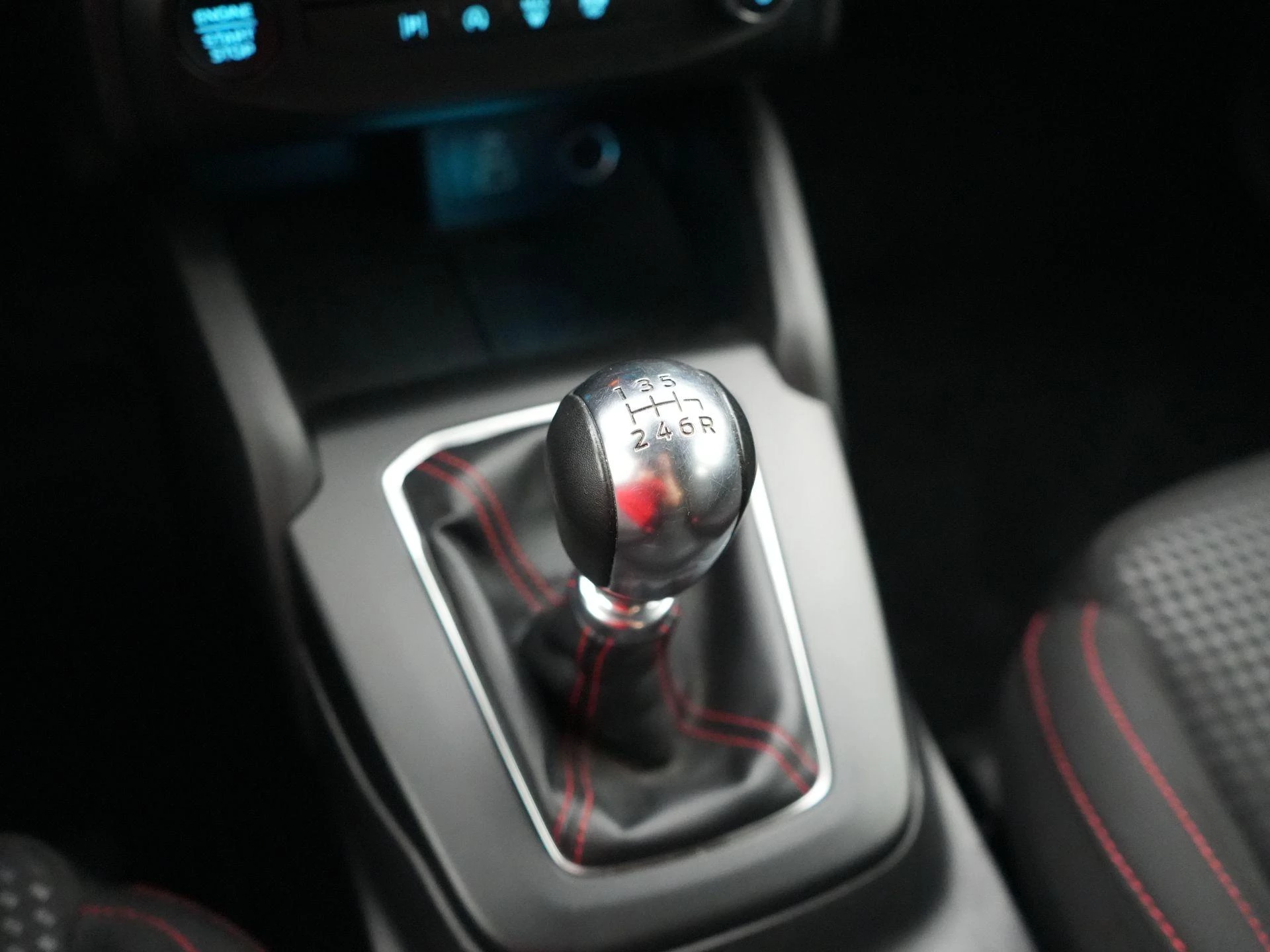 Ford Focus Clipper 1.0i EcoBoost MHEV 92kW ST-Line