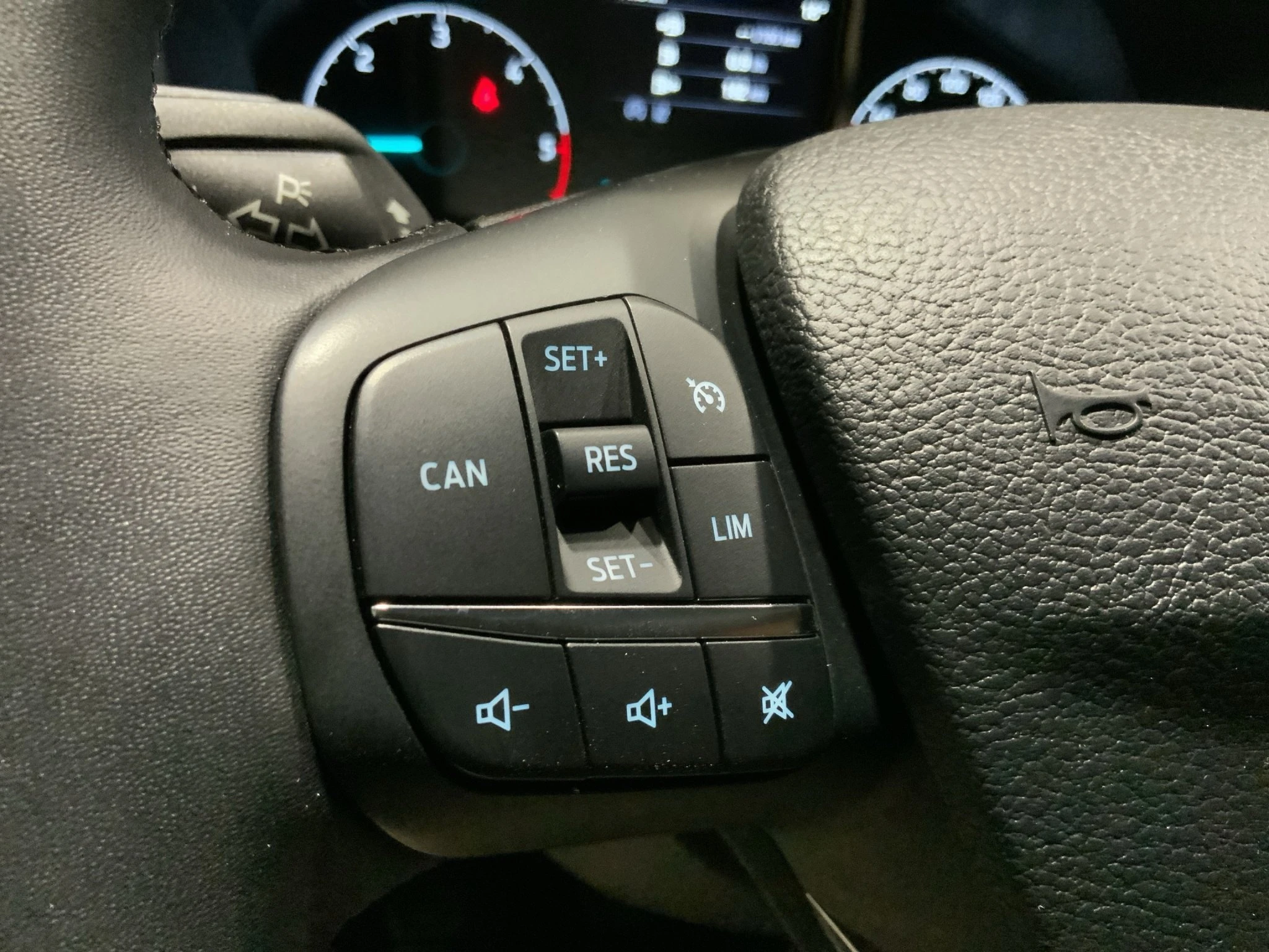 Ford-Transit-image-17
