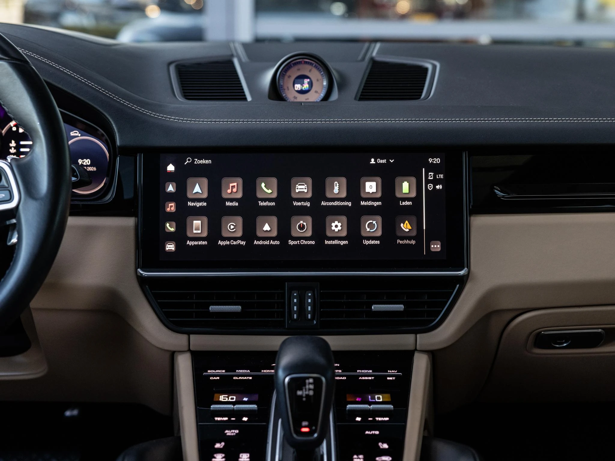 Porsche-Cayenne-image-17