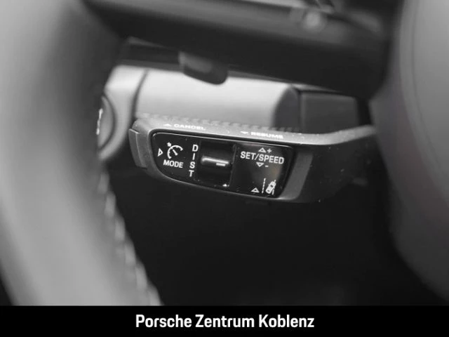 Porsche Panamera 4 E-Hybrid -