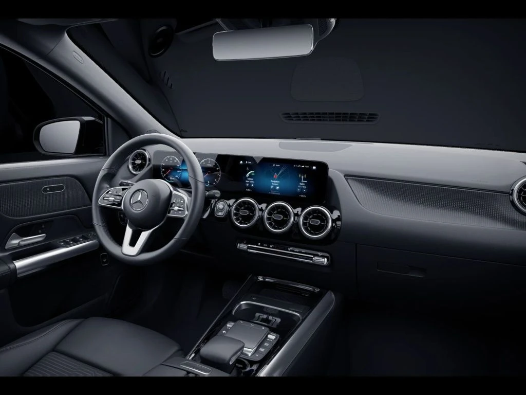 Mercedes-Benz-GLA 250-image-11
