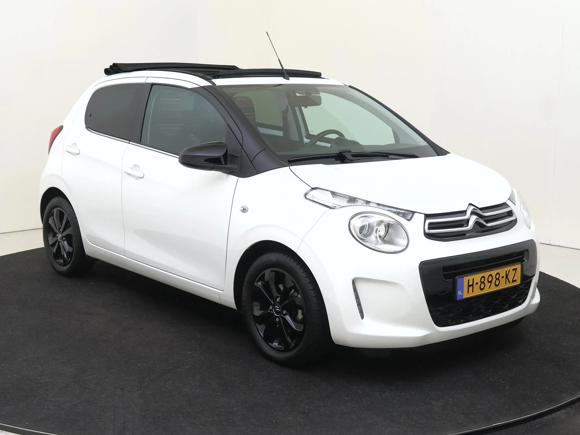 Citroën-C1-image-1